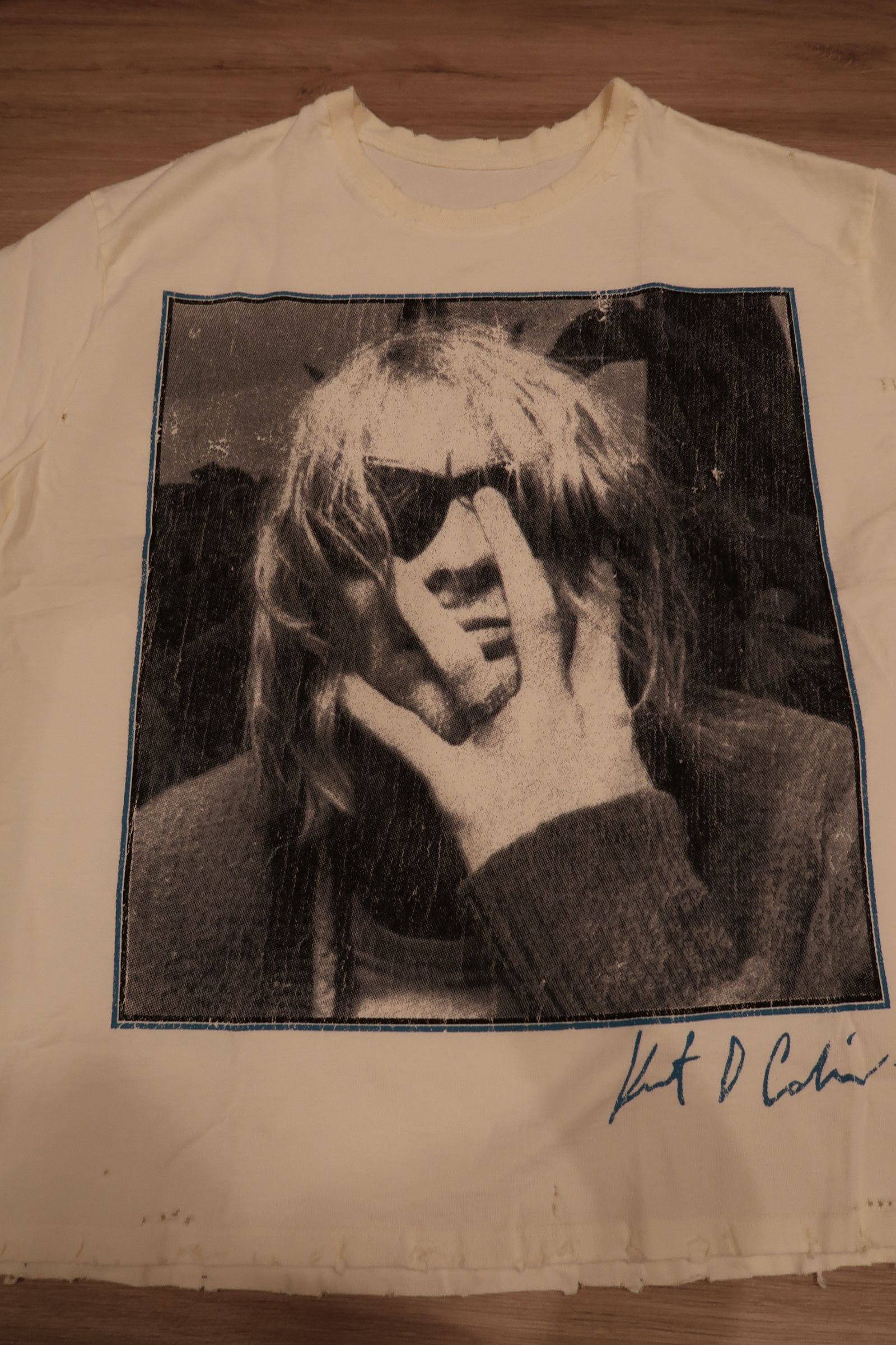 The GV Gallery GV Gallery Raspberry Hills Kurt Cobain Tee Size US M / EU 48-50 / 2 - 3 Thumbnail