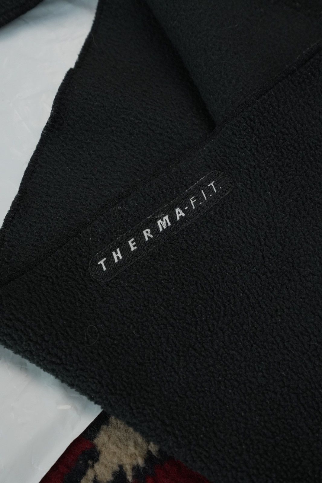 Nike Vintage 1998 Nike Therma fit Fleece Scarf Size ONE SIZE - 3 Thumbnail