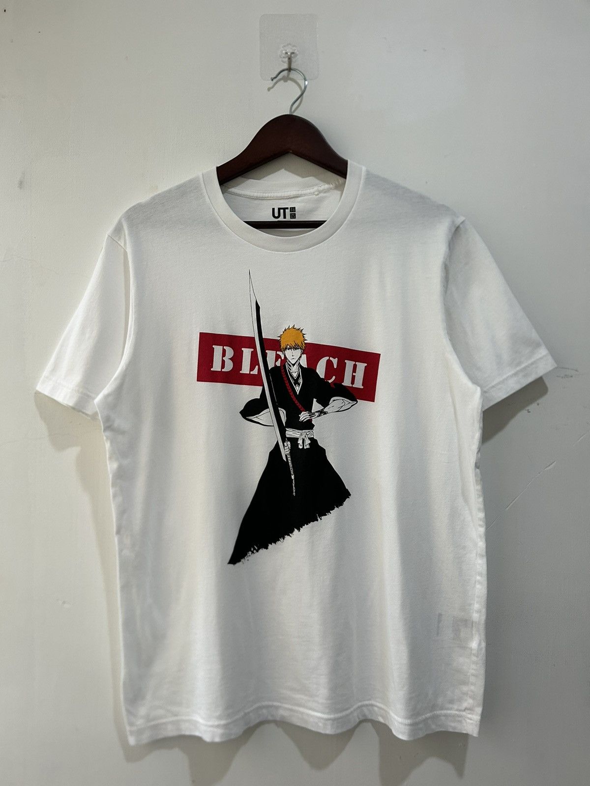 Anime Kurosaki Ichigo Bleach TYBW Arc Anime Graphic Tee Size US L / EU 52-54 / 3 - 2 Thumbnail