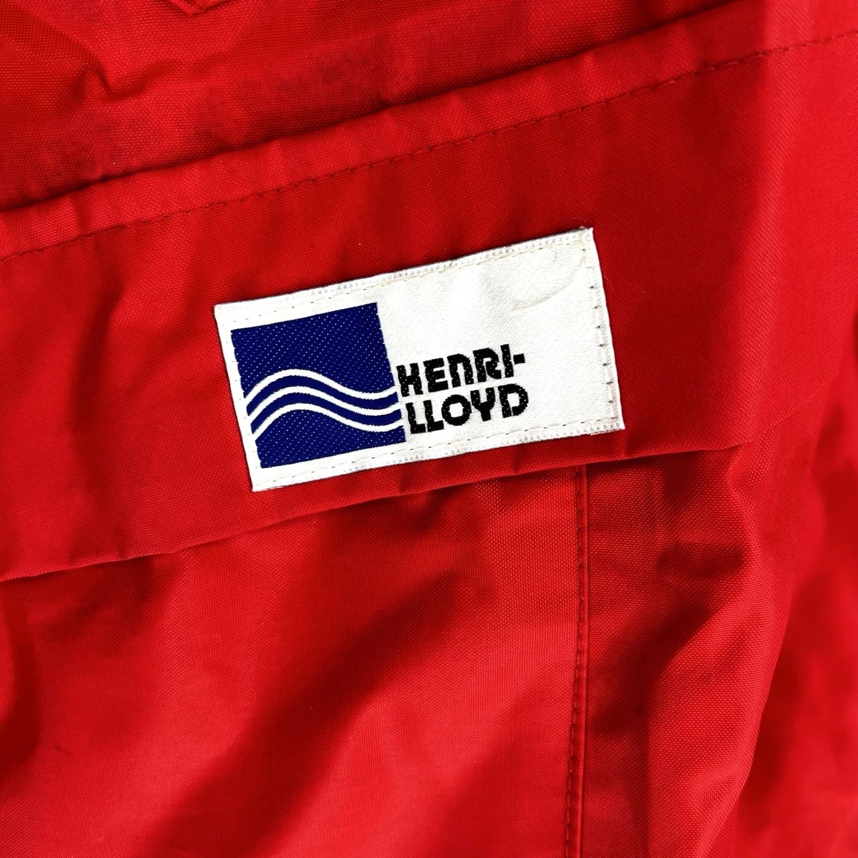 Henri Lloyd VINTAGE Henri Lloyd Sailing Nautical Jacket Full Zip 2XL Red Hooded Buckle Logo Zipper Waterproof Reflective Pockets Men Jacket Size US XXL / EU 58 / 5 - 2 Thumbnail