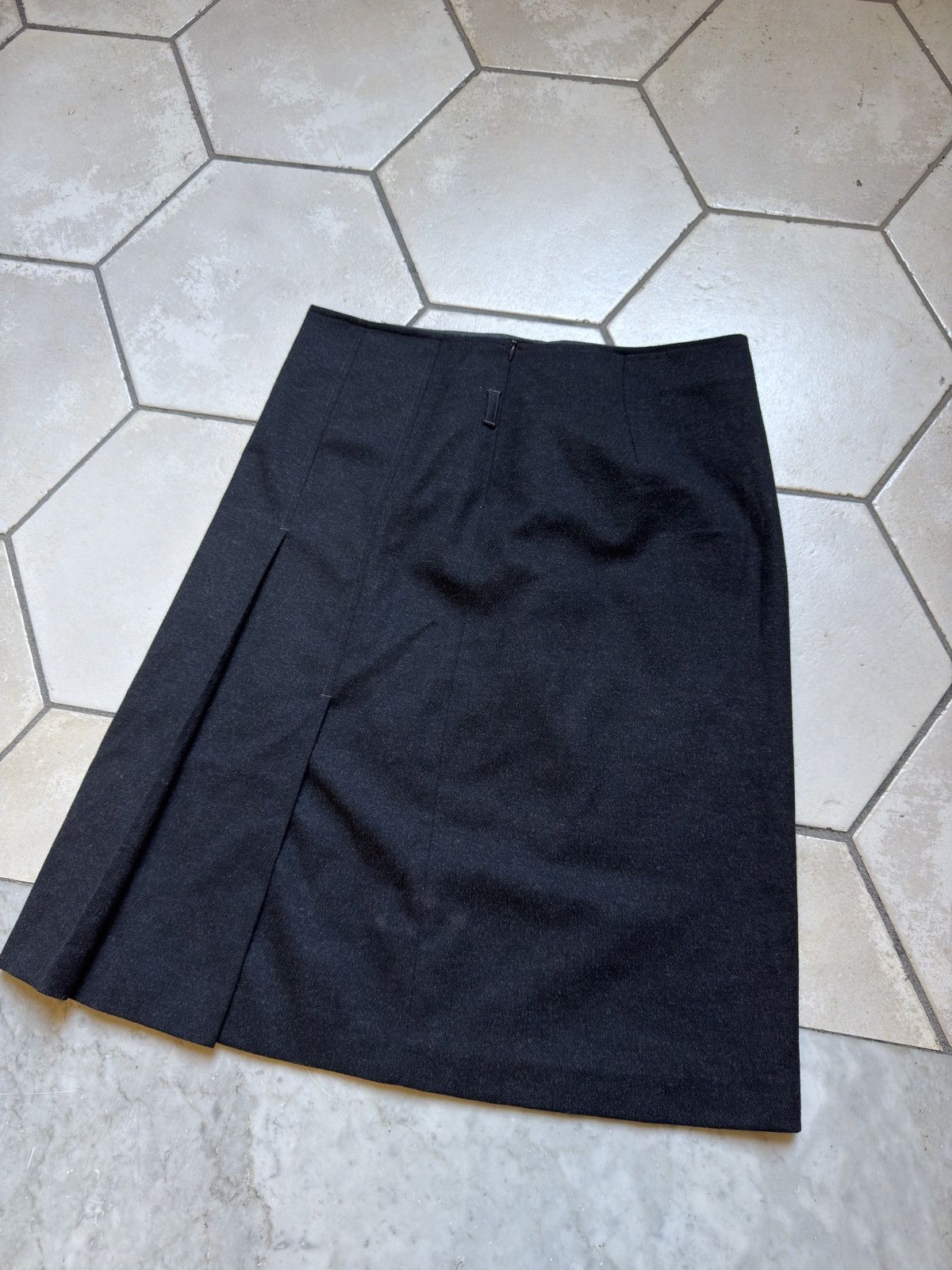 Max Mara Vintage Max Mara 90's Wool Skirt Size 30" / US 8 / IT 44 - 3 Thumbnail