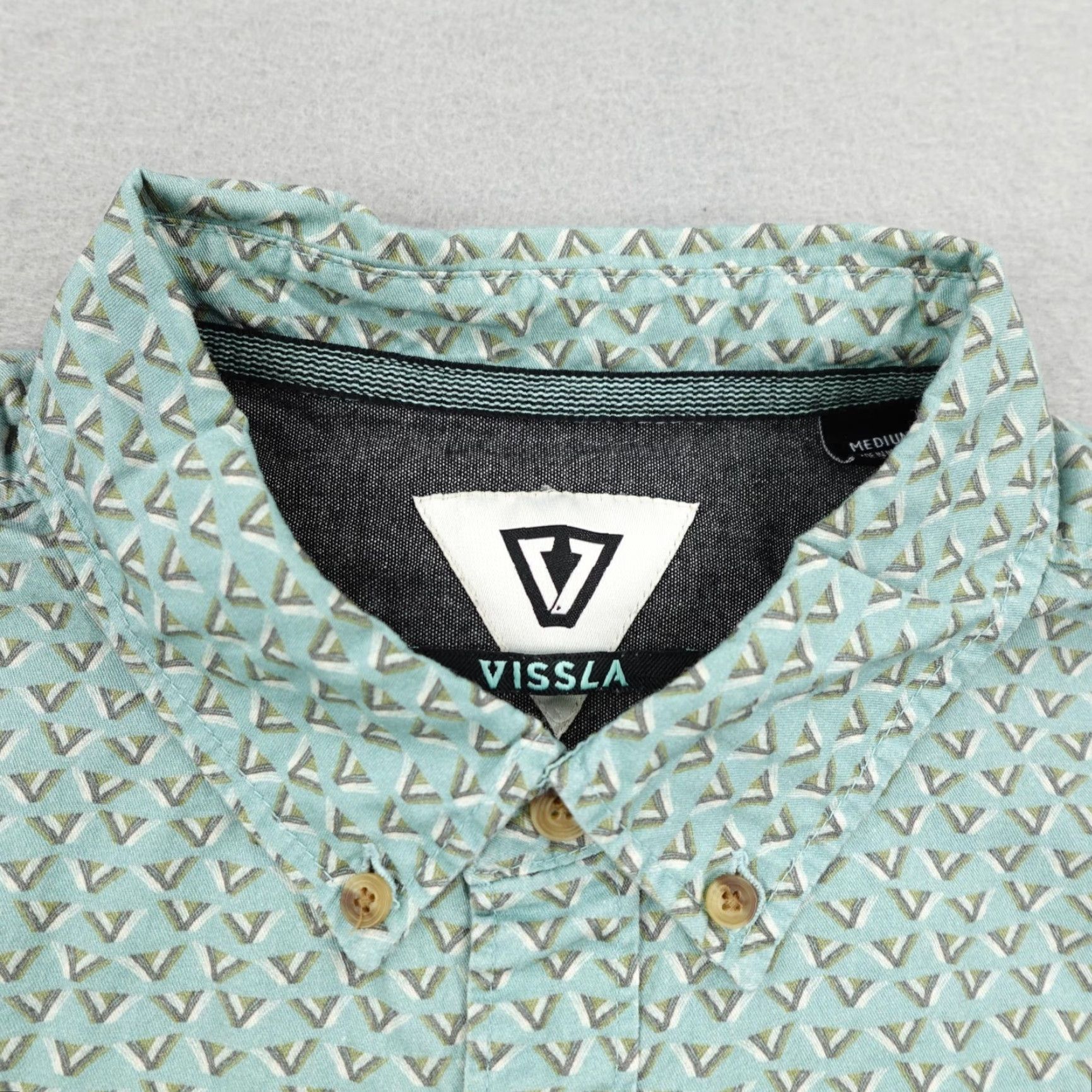 Vissla VINTAGE? No—it's a Vissla Button-Up Shirt Men Medium Mint Green Geometric Print Short Sleeve Beach Surf Camp Casual Workwear Mens Size US M / EU 48-50 / 2 - 2 Thumbnail