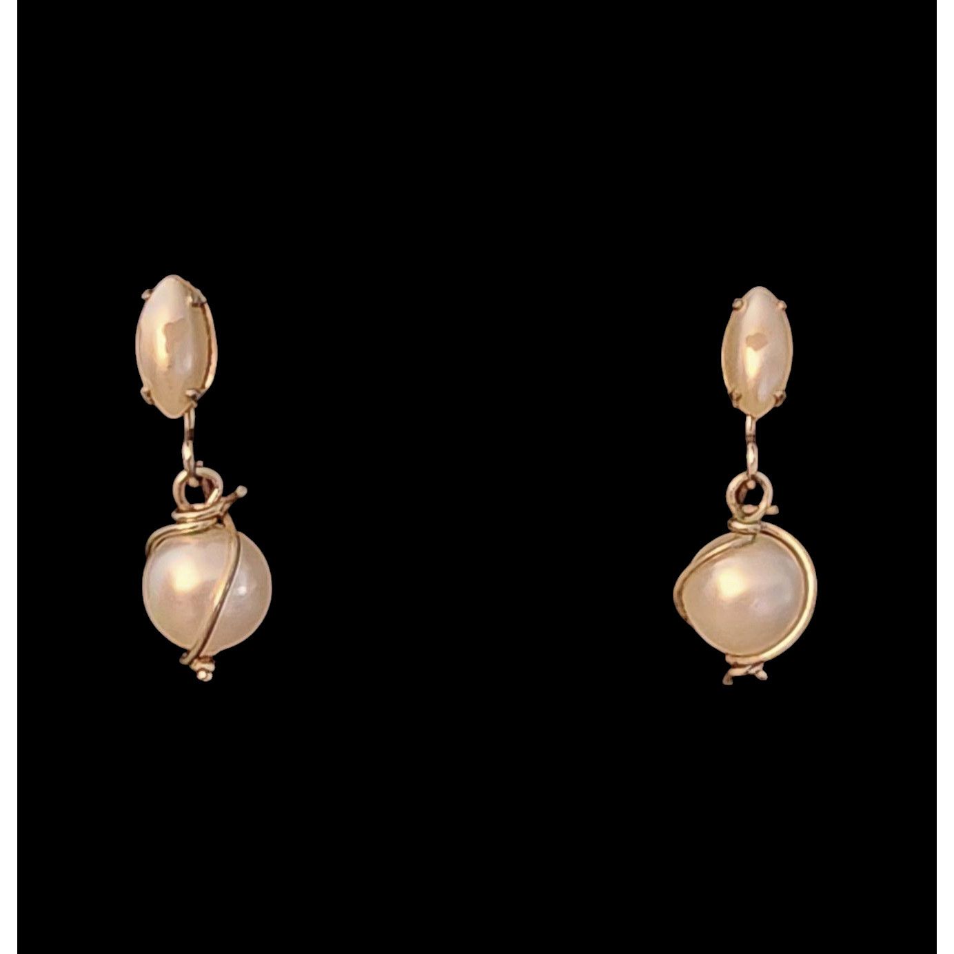 Other 12kt gold filled pearlescent beaded pierced earrings Size ONE SIZE - 3 Thumbnail