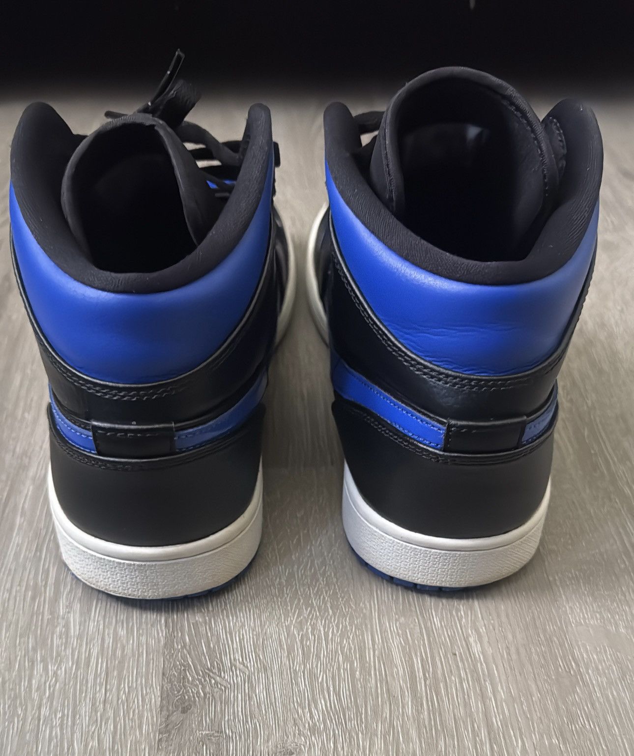 Jordan Brand Jordan 1 Mid Royal Blue Size US 10 / EU 43 - 4 Thumbnail