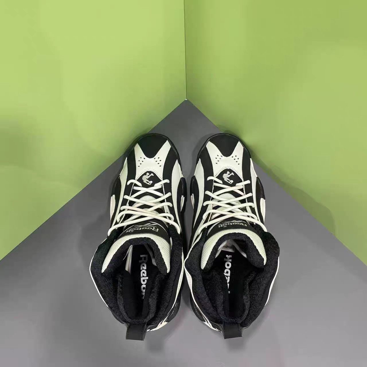 Reebok Reebok Shaqnosis 'Black White' Basketball Shoes K15 Size US 9 / EU 42 - 6 Thumbnail