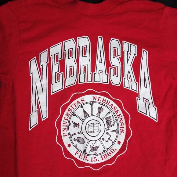 Nutmeg Vintage Nutmeg Nebraska Cornhuskers Emblem Seal T-Shirt Size US S / EU 44-46 / 1 - 1 Thumbnail