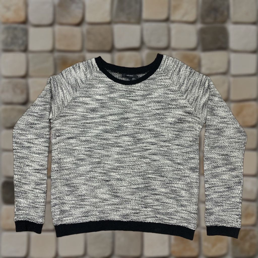 Forever 21 FOREVER 21 Sweater Pullover Size Small Black White Gray Casual Lightweight Size S / US 4 / IT 40 - 1 Thumbnail