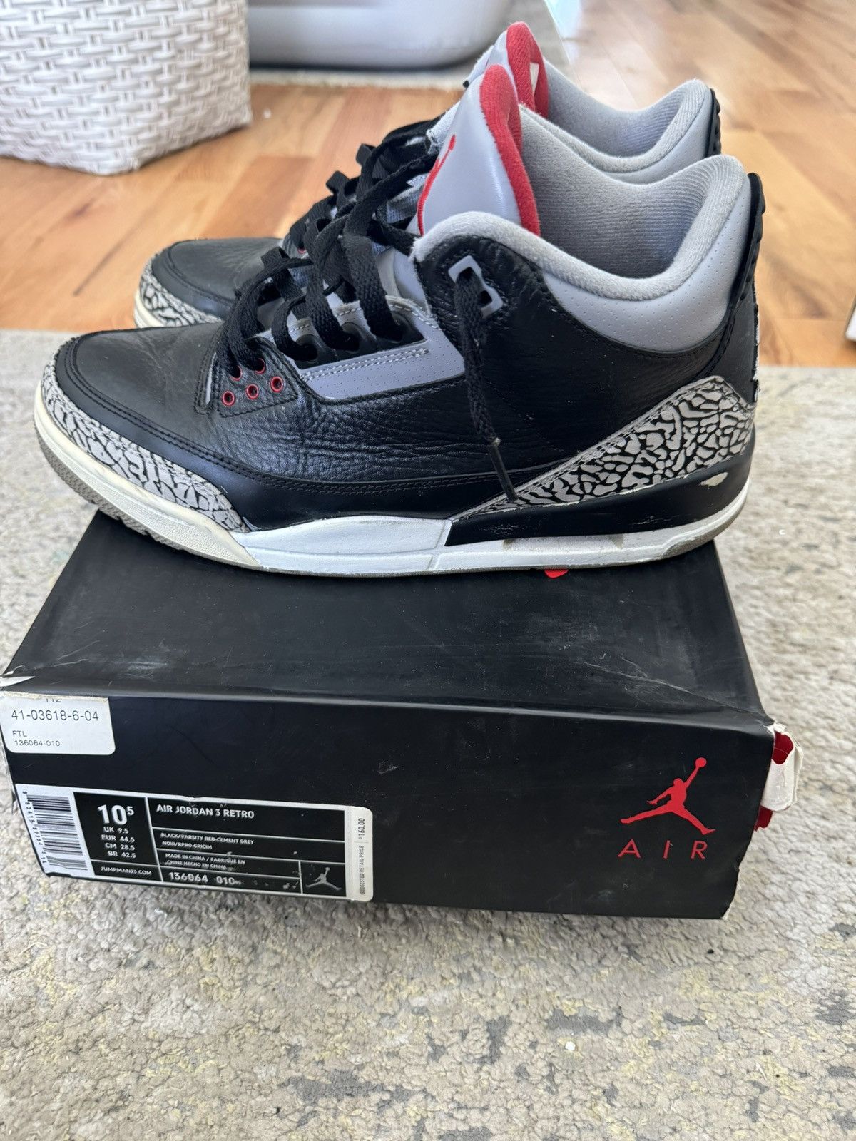 Jordan Brand Nike Air Jordan Retro “Black Cement” M10.5 Size US 10.5 / EU 43-44 - 2 Thumbnail