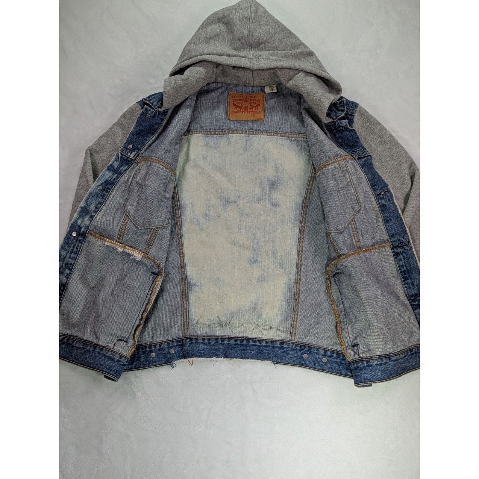Levi's Custom Levi’s Barbed Wire Bleached Hooded Trucker Jacket L Size US L / EU 52-54 / 3 - 7 Thumbnail