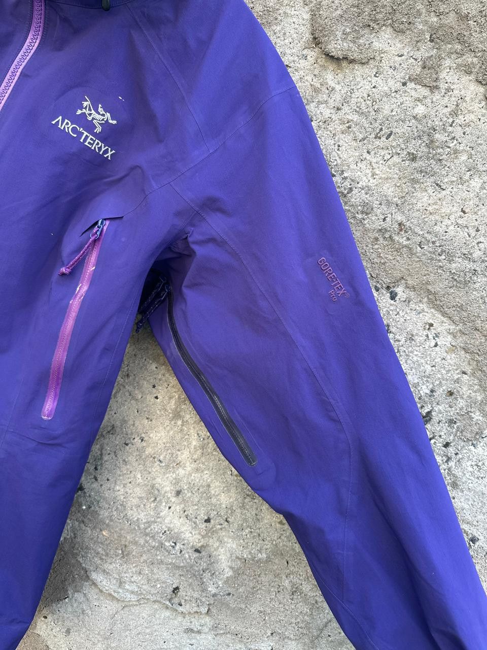 Arc'teryx Arc’teryx Gore-Tex Shell Jacket – Purple Size US L / EU 52-54 / 3 - 5 Thumbnail