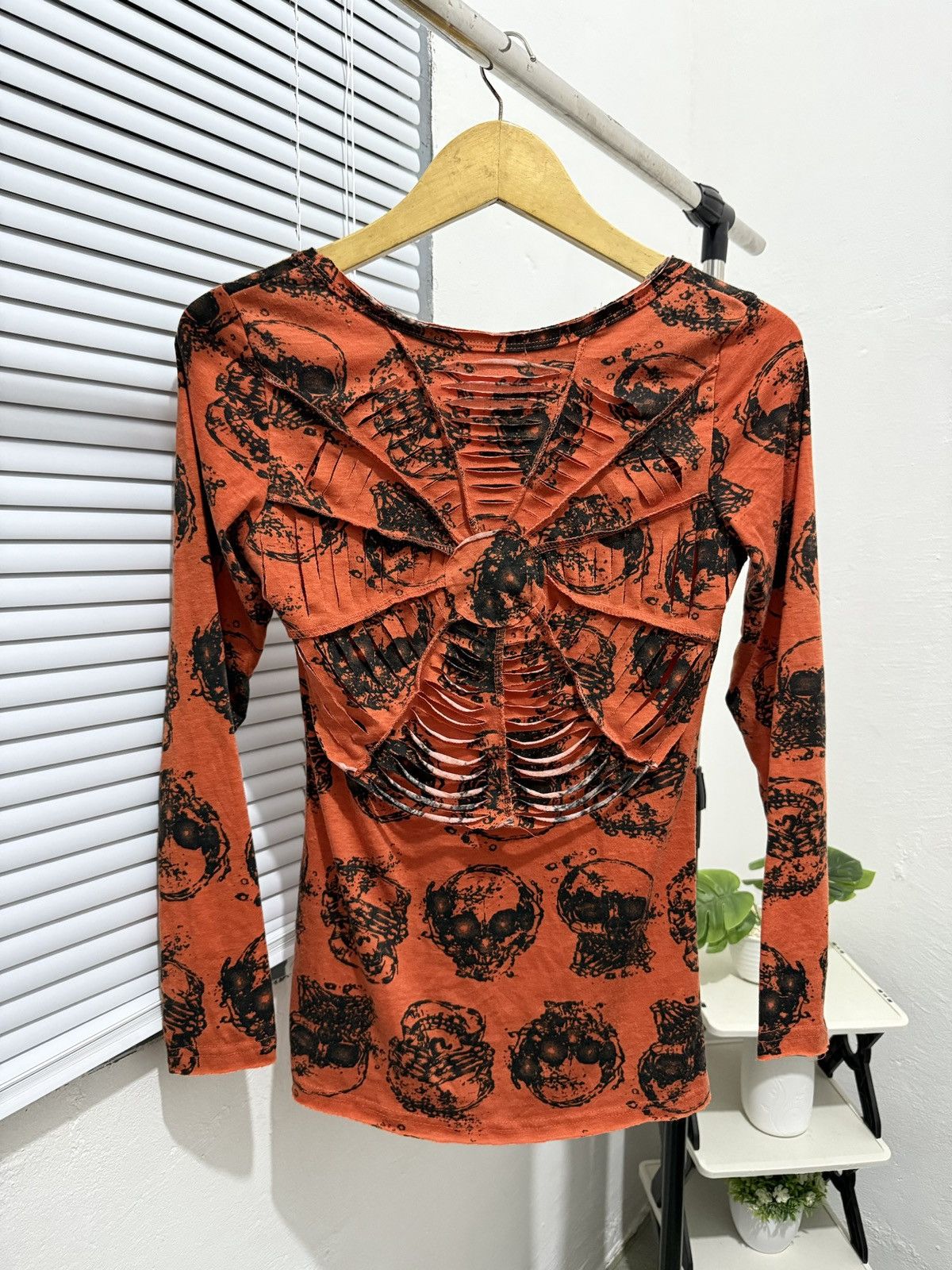 14th Addiction PARK GIRL SKULL ART IFSIX STYLE LONG SLEEVE Size M / US 6-8 / IT 42-44 - 1 Thumbnail