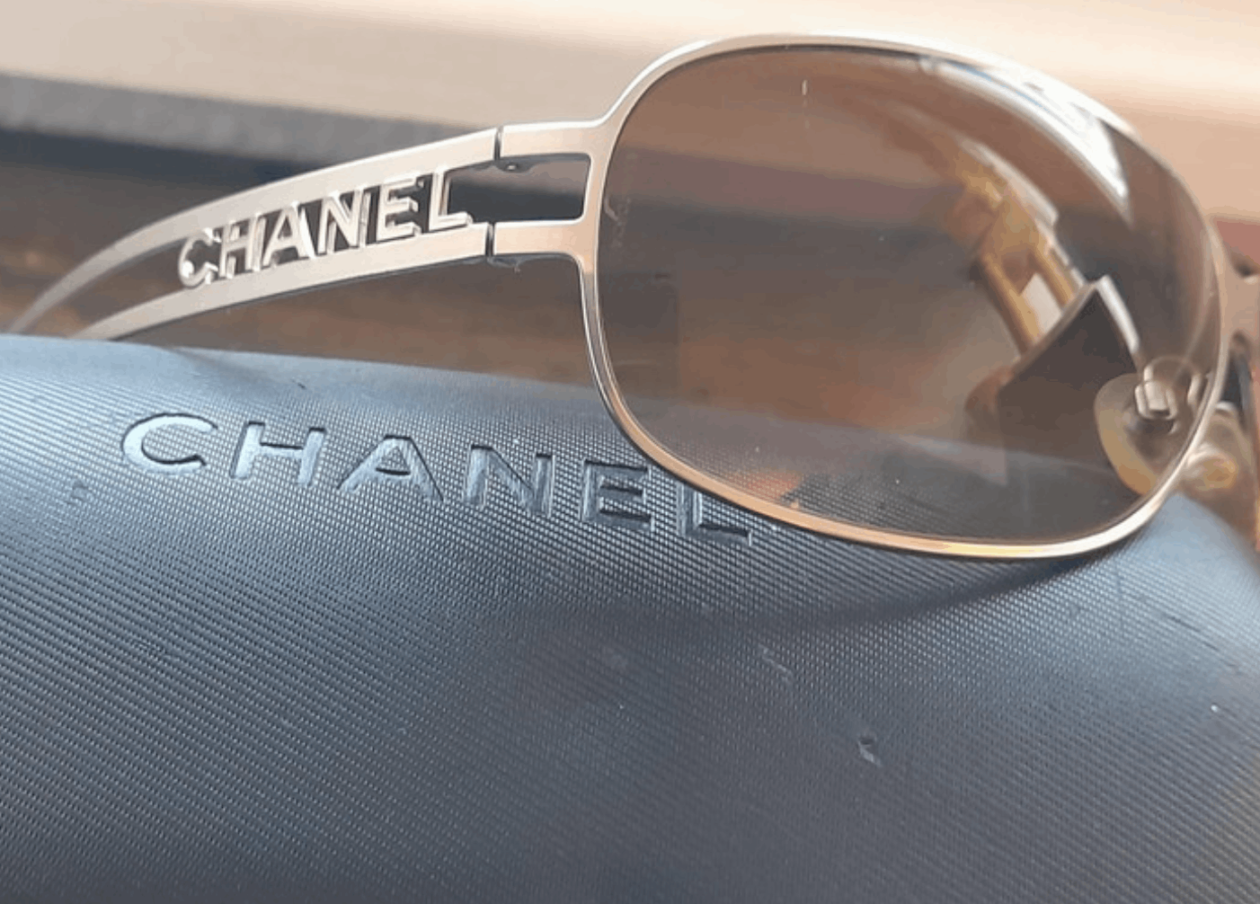 Chanel × Vintage CHANEL Sunglasses Rhinestone Logo Metal Frame Vintage 4149 Size ONE SIZE - 1 Thumbnail