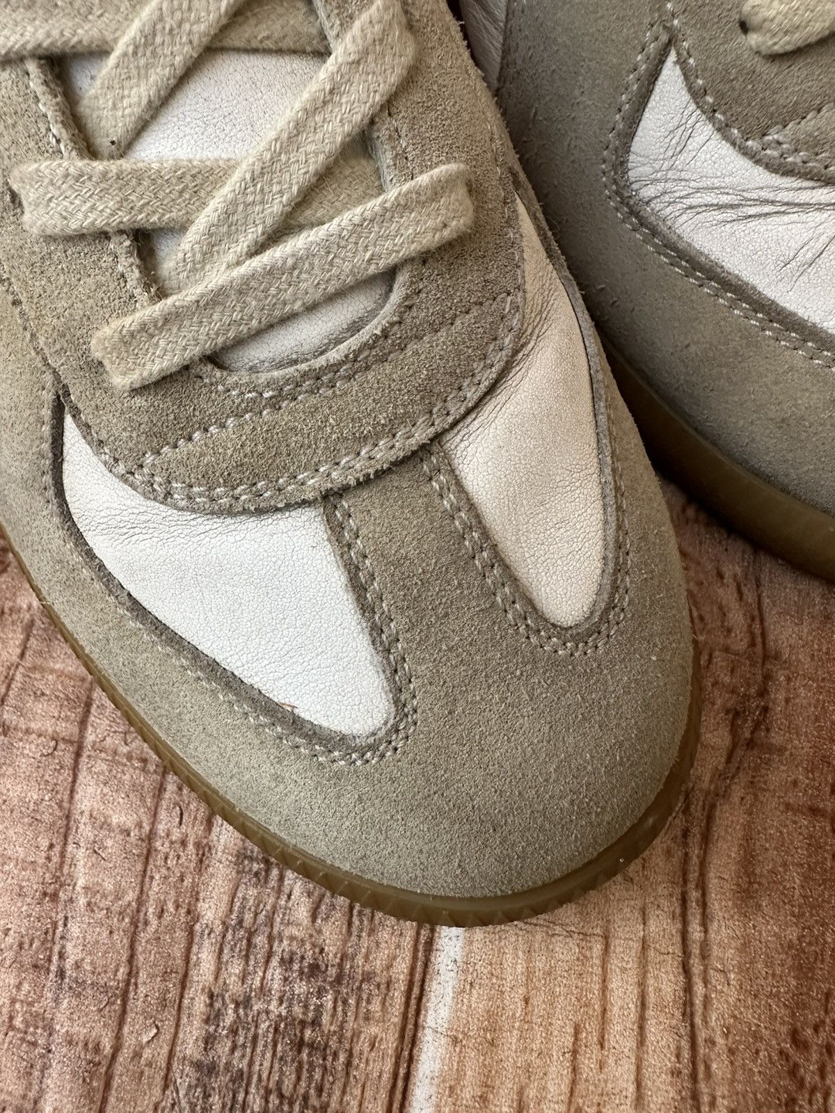 Maison Margiela Maison Margiela REPLICA GAT Gray/White Lowtop Sneaks Size US 9 / EU 42 - 13 Thumbnail