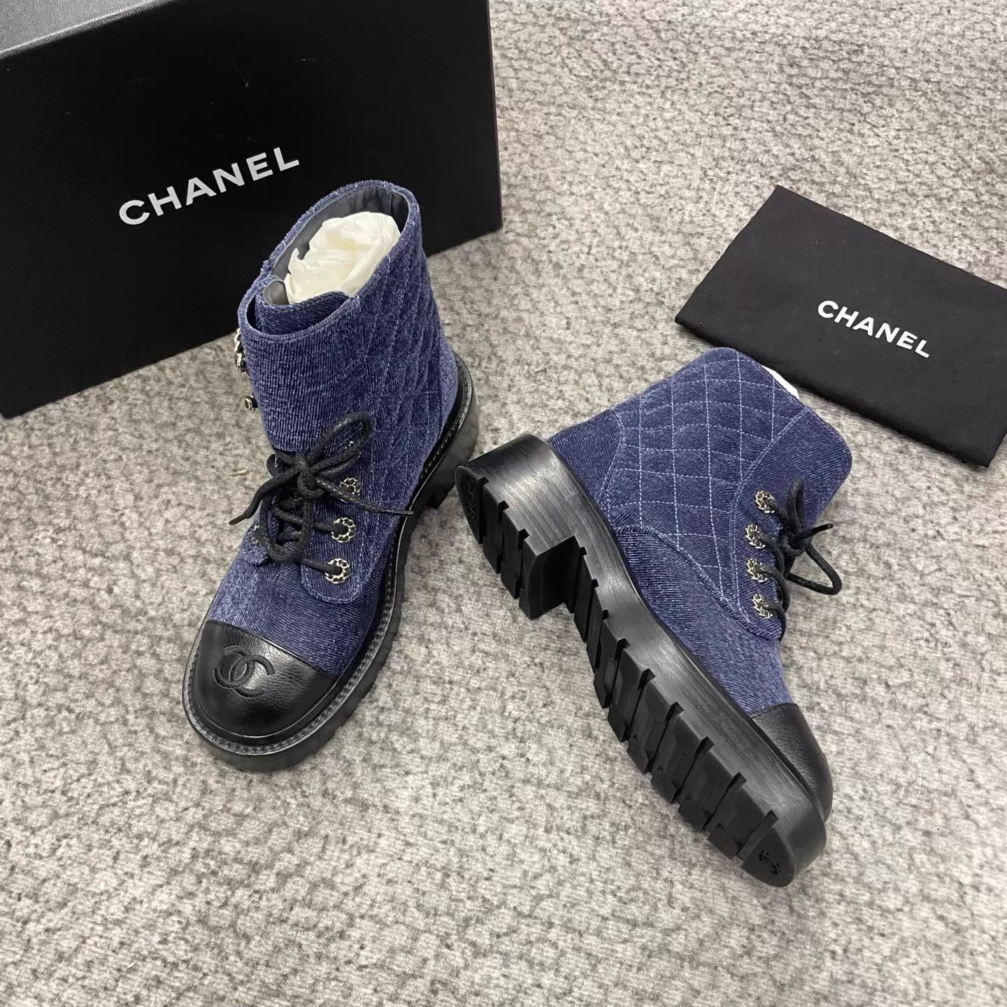 Chanel Chanel Navy & Black Velvet Short Boots 36 Sweet Cool Size US 5.5 / IT 35.5 - 4 Thumbnail