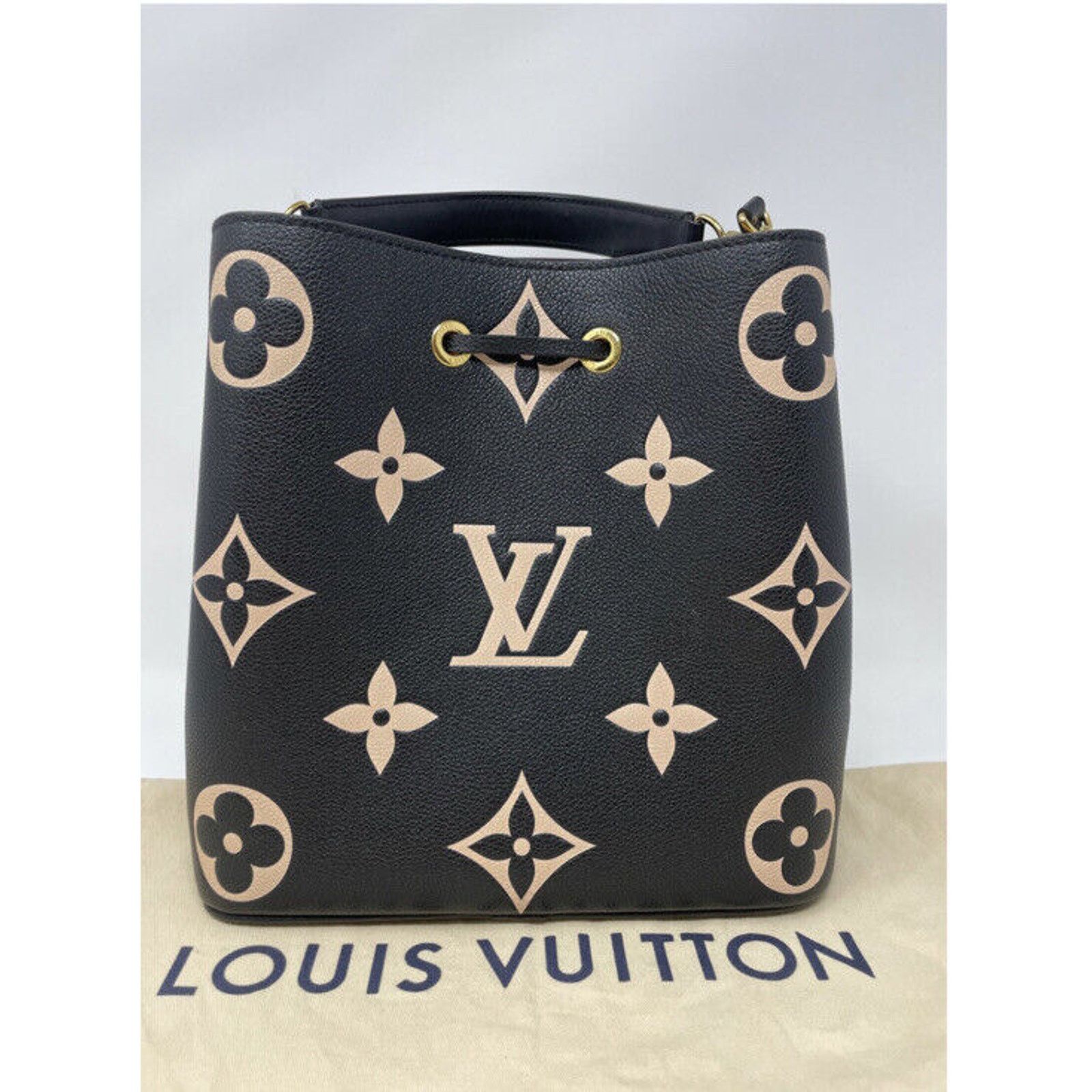 Louis Vuitton Louis Vuitton NéoNoé Shoulder Bag MM Black Leather Size ONE SIZE - 4 Thumbnail