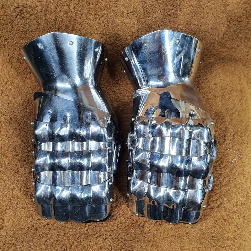 Vintage Balenciaga Inspiration Handmade Chevalier Knight Gauntlets Size ONE SIZE - 3 Thumbnail