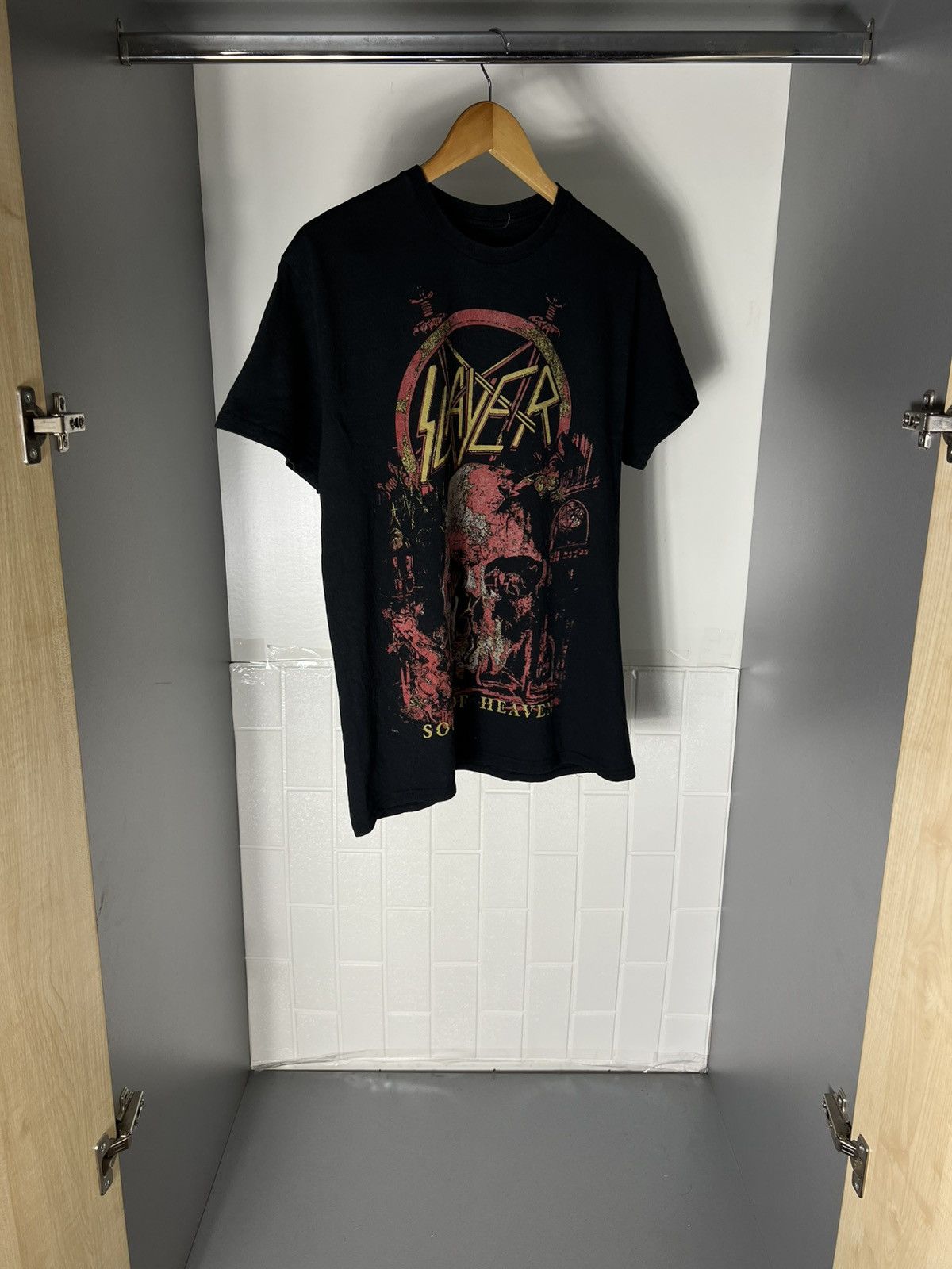 Band Tees VINTAGE SLAYER WORLD TOUR ROCK T-SHIRT METAL RETRO Y2K 90s Size US M / EU 48-50 / 2 - 3 Thumbnail