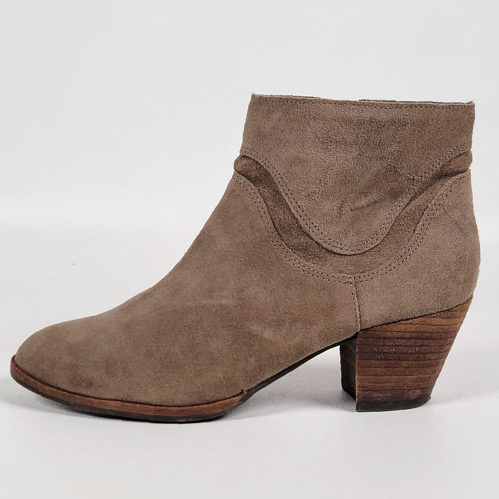 Dolce Vita DV by Dolce Vita Booties Women's 7.5 Taupe Brown Suede Zip Ankle Boots Bootie Women's 7.5 Taupe Brown Suede Zip Ankle Boots Size US 8 / IT 38 - 7 Thumbnail