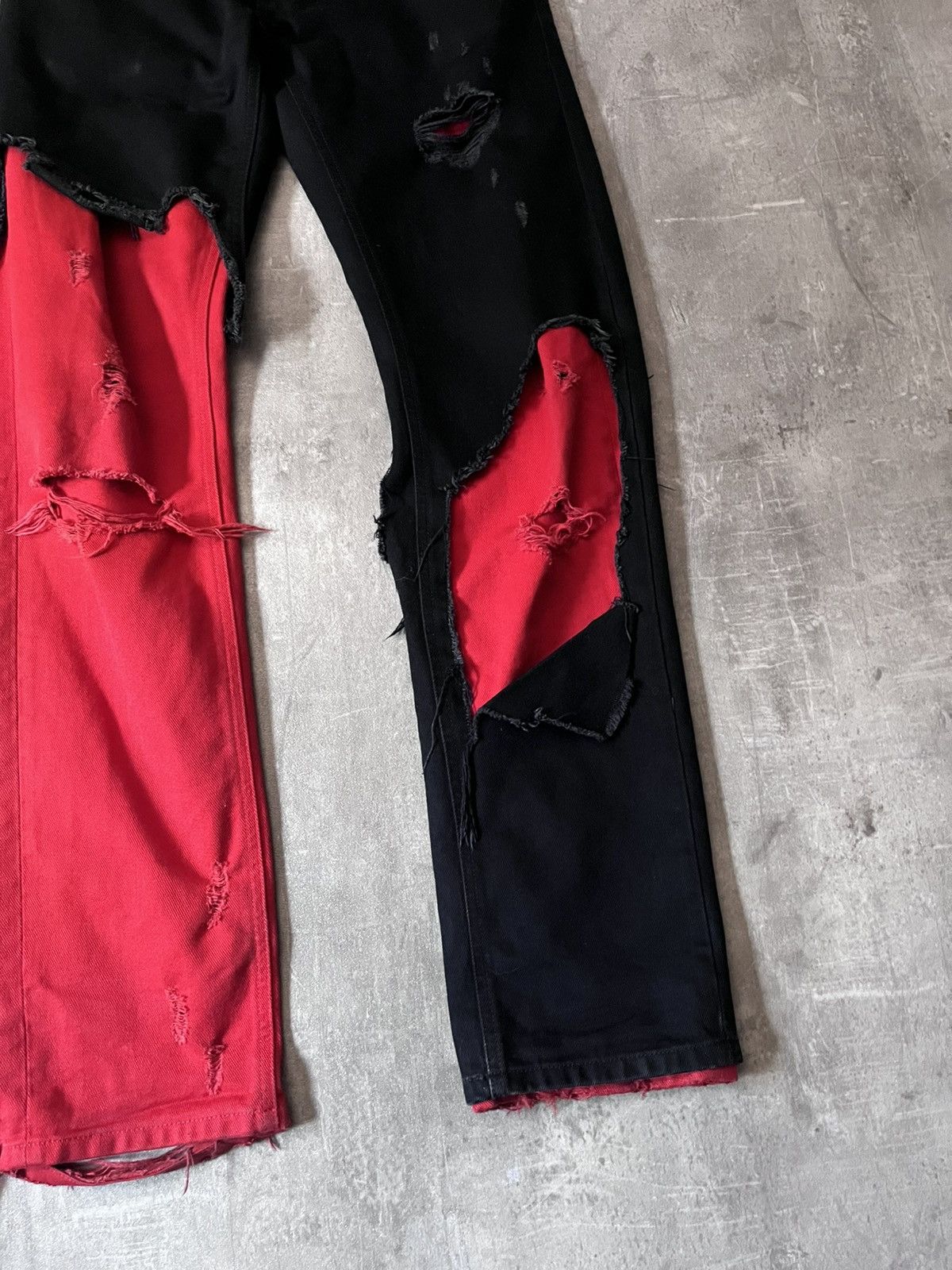 Raf Simons Raf Simons A/W 19 destroyed denim black red jeans rare Size US 32 / EU 48 - 3 Thumbnail