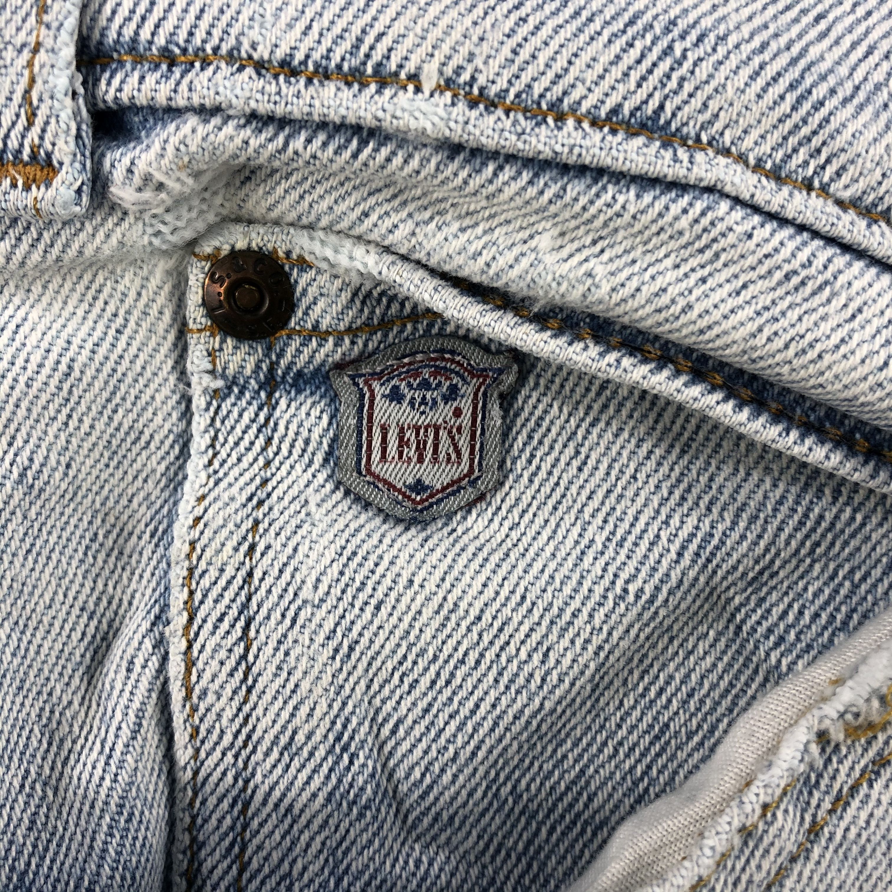 Levi's 90s Vintage Light Wash Levis Jeans-J1687 Size US 34 / EU 50 - 13 Thumbnail