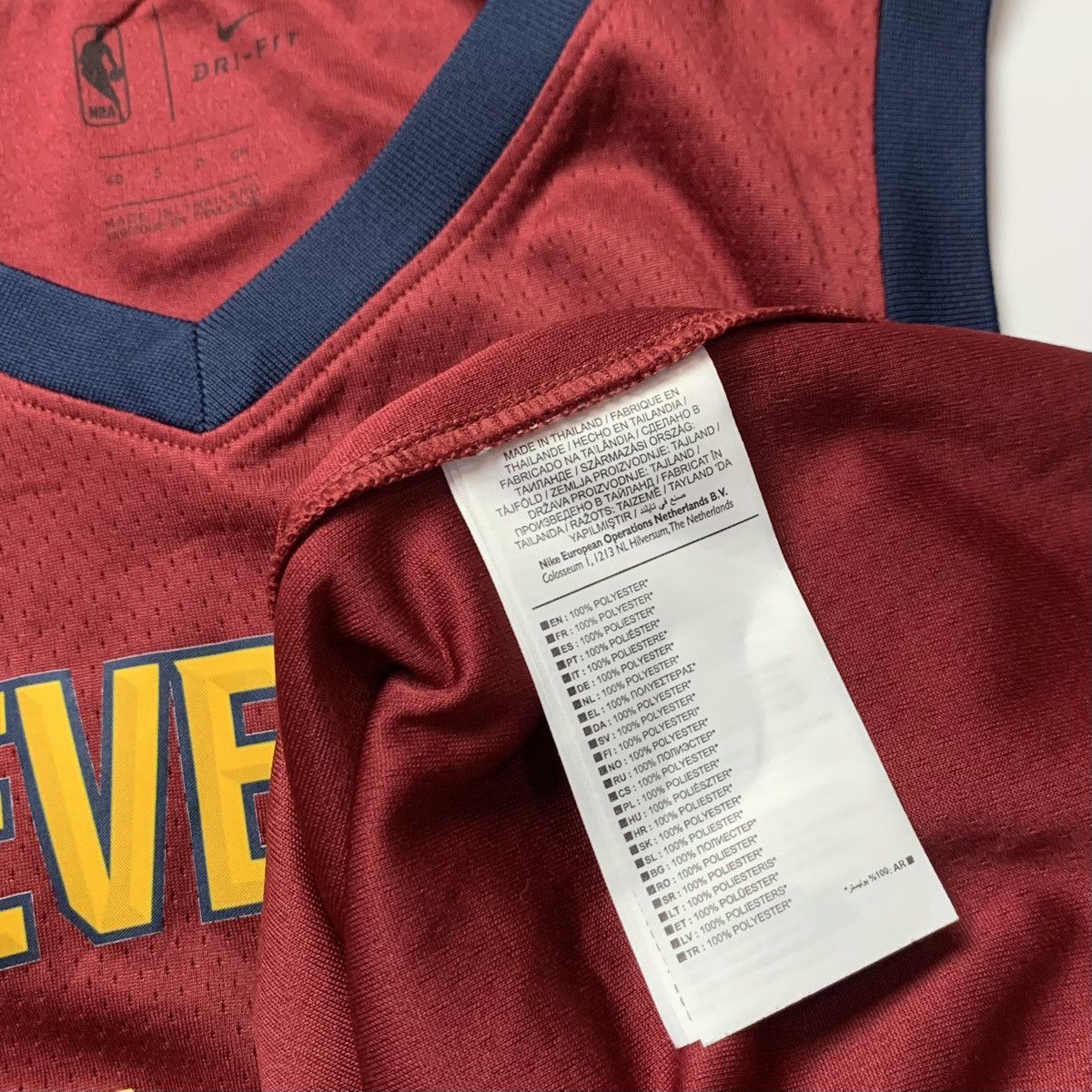 Other Vintage Nike Lebron James 23 Cleveland jersey y2k Size US S / EU 44-46 / 1 - 7 Thumbnail