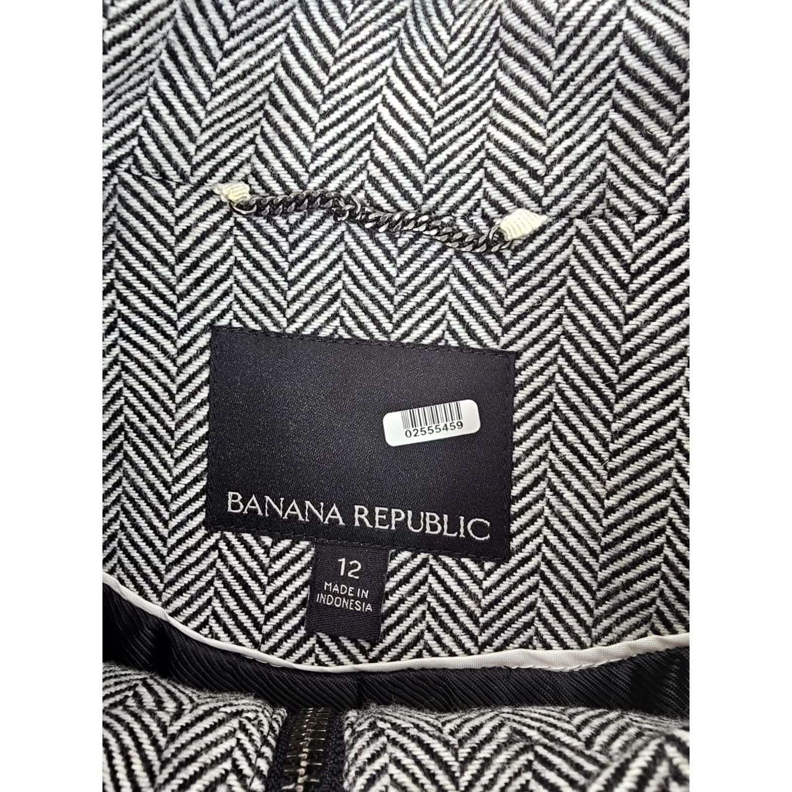 Banana Republic Banana Republic Wool Blend Herringbone Jacket Women 12 Lined Zip Black 40" Chest Classic Fit Wool Blend Pattern 90s Designer Modern Professional Size XL / US 12-14 / IT 48-50 - 2 Thumbnail