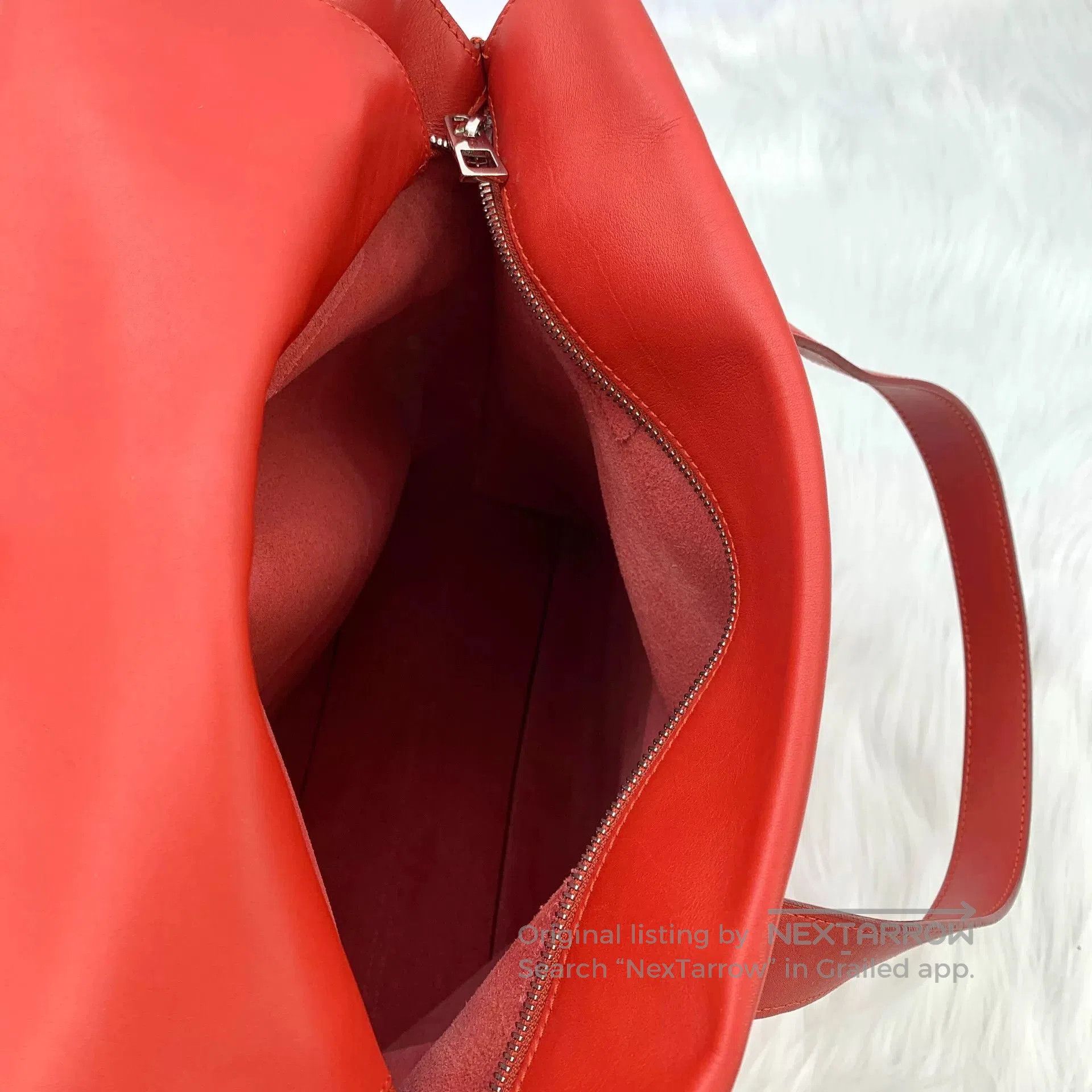 Loewe Loewe Red Logo Embossed Tote Bag. Size ONE SIZE - 6 Thumbnail