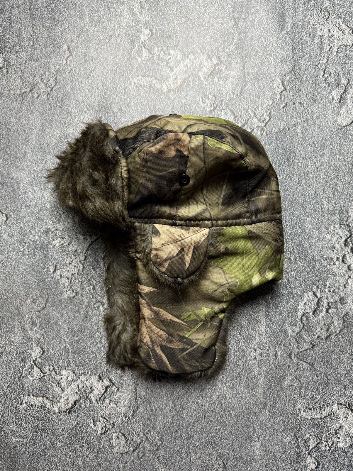 Realtree Y2K Real Tree Faux Fur Ushanka VNTG Fuzzy Warm Trapper Hat Size ONE SIZE - 2 Thumbnail