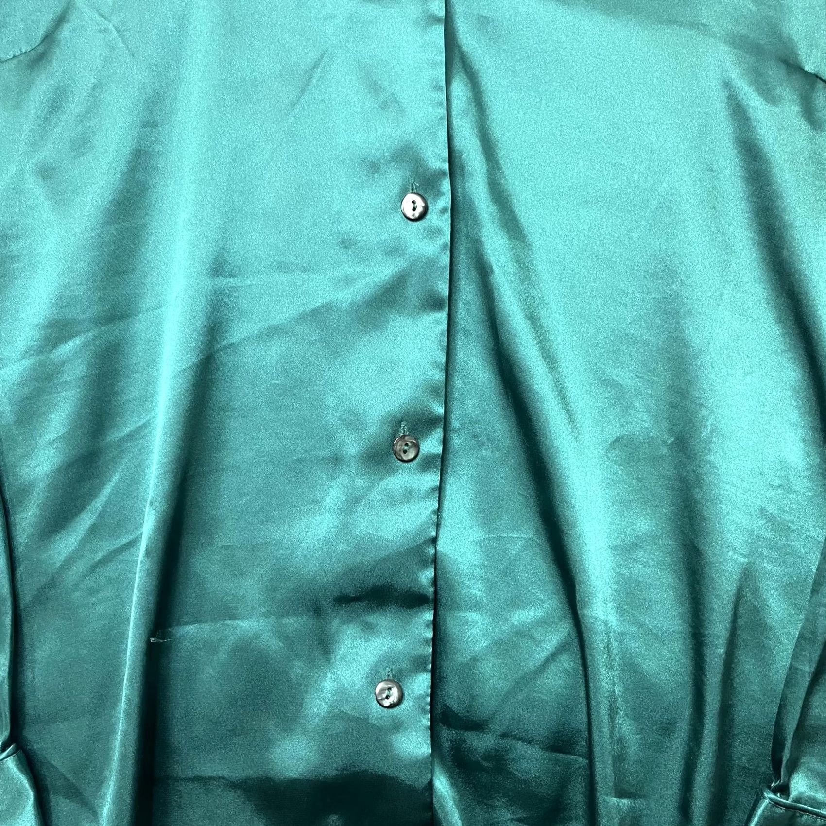 Victoria's Secret Victoria's Secret Pajama Top Womens Large Green Satin Button Front Sleepwear Size L / US 10 / IT 46 - 3 Thumbnail
