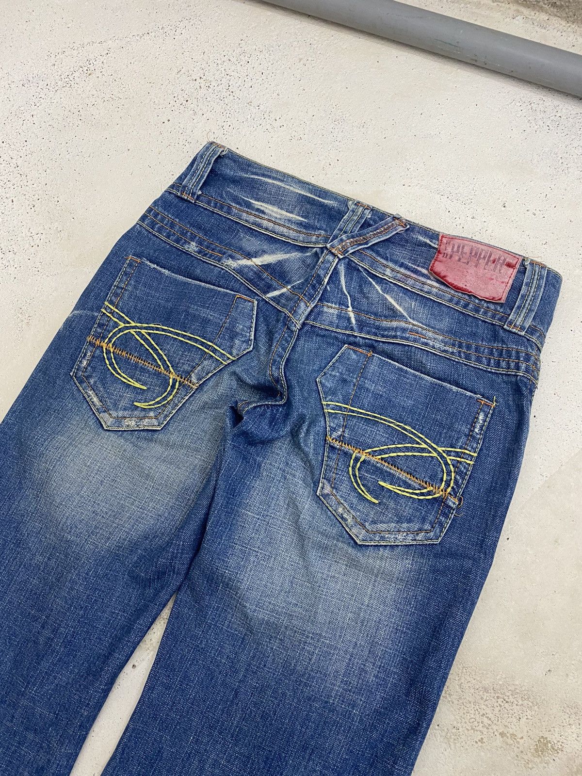 Japanese Brand × Le Grande Bleu (L.G.B.) Flare Red Pepper Jean Japan Unisex Mud Washed Upper Clawn Size US 29 - 10 Thumbnail