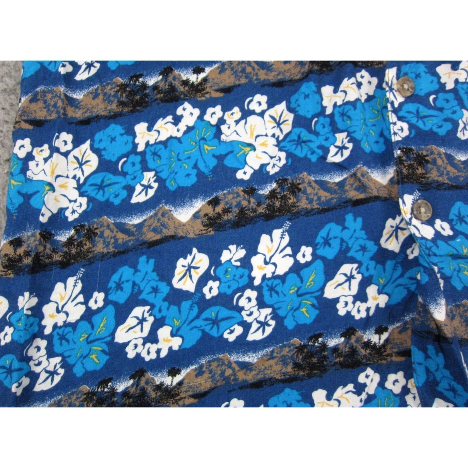 Vintage Town Craft Shirt Mens Large Blue Hawaiian Floral Button Up 90s Camp Casual Shirt Size US L / EU 52-54 / 3 - 6 Thumbnail