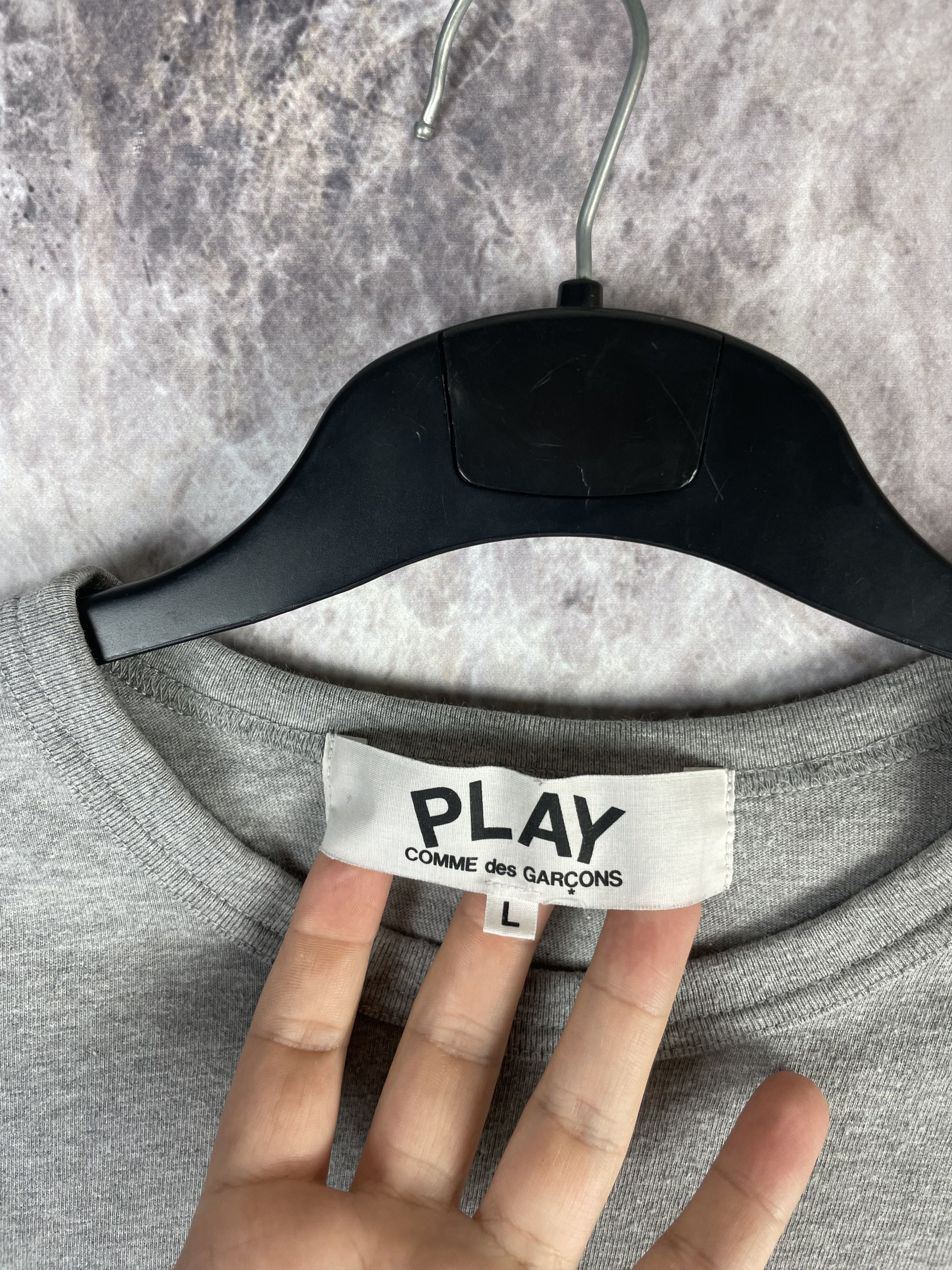 Comme des Garcons CDG Play Tee Size US L / EU 52-54 / 3 - 5 Thumbnail