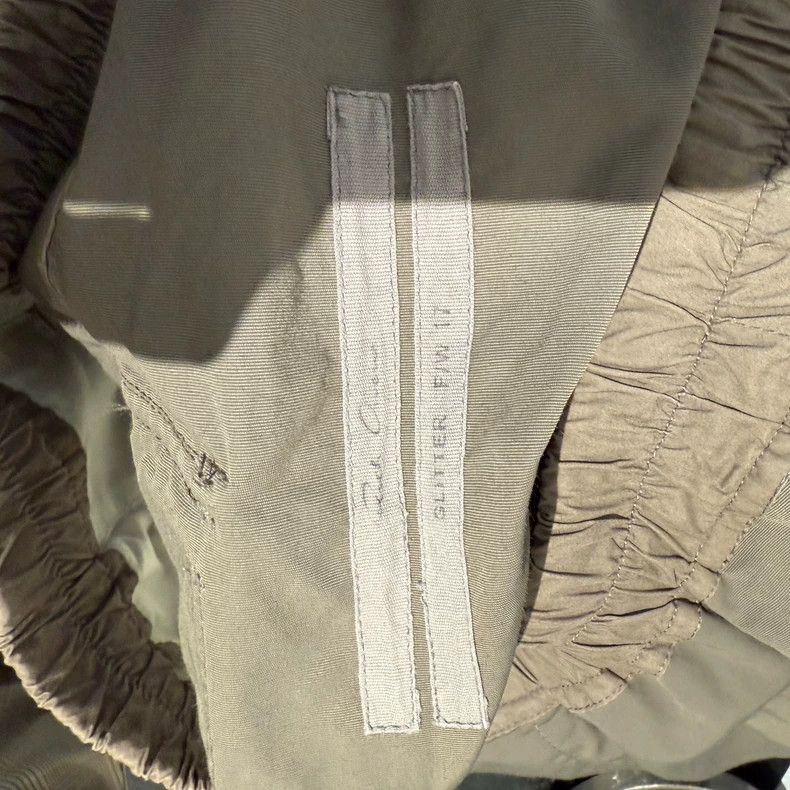 Rick Owens Rick Owens Rick Owens Nylon shorts with drawstring across Size US 30 / EU 46 - 4 Thumbnail