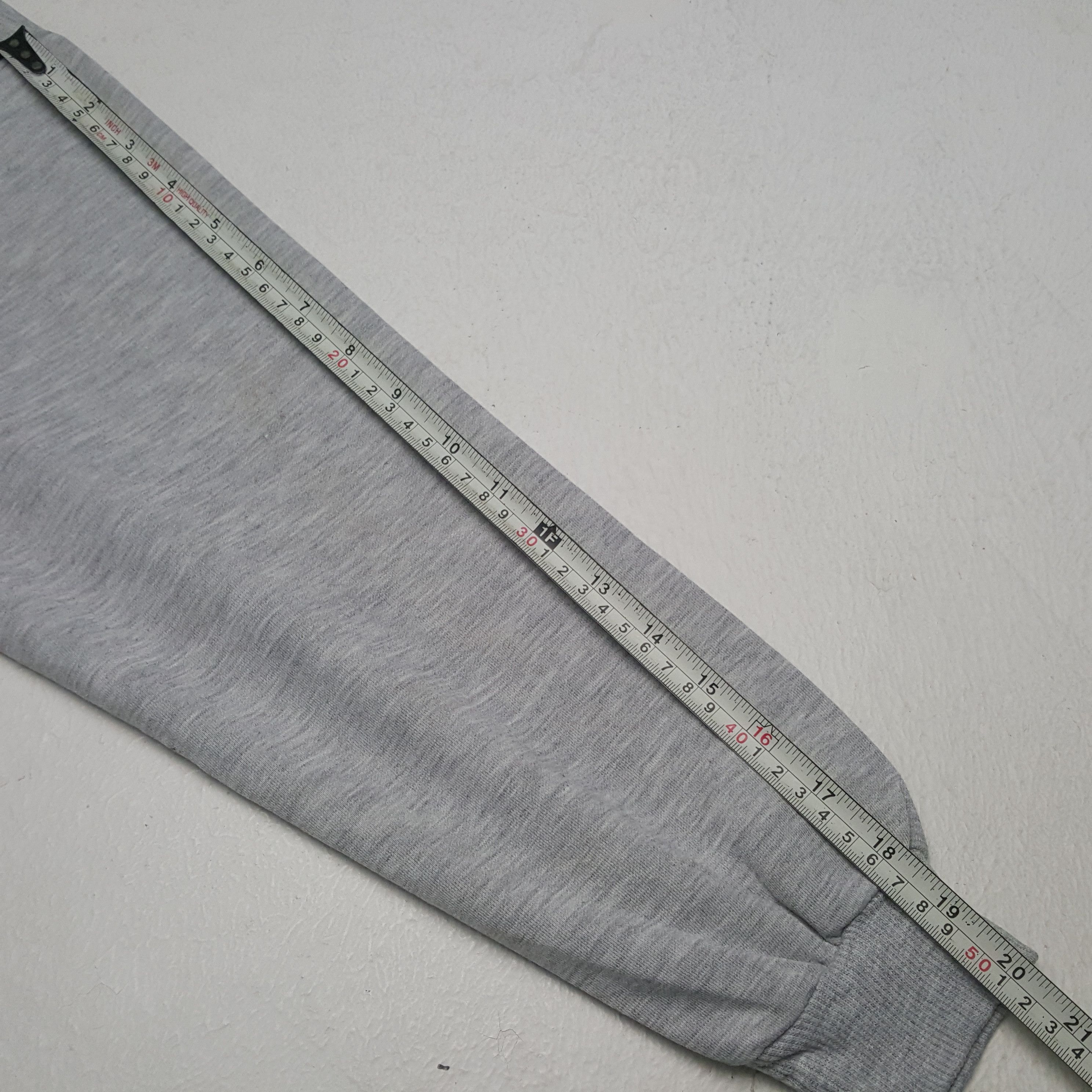 Nike × Vintage Vintage NIKE Small Swoosh Sportswear Sweatshirt C293N24 Size US M / EU 48-50 / 2 - 6 Thumbnail