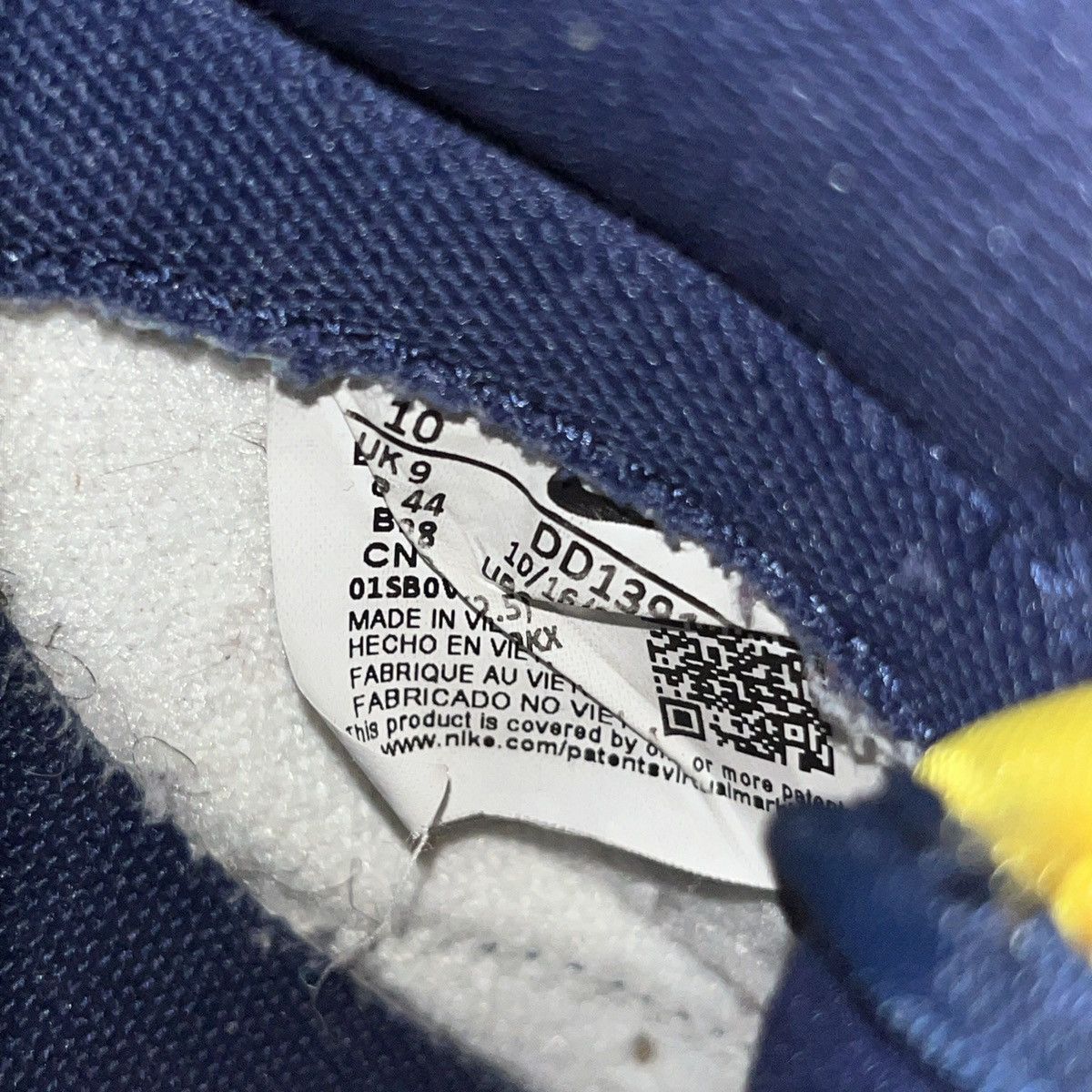 Nike Size 10 - Nike Dunk Low Michigan 2021 Size US 10 / EU 43 - 7 Thumbnail