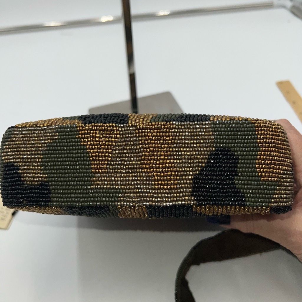 Other Moyna Fully Beaded Satin Back Camouflage Skull Crossbody Size ONE SIZE - 10 Thumbnail