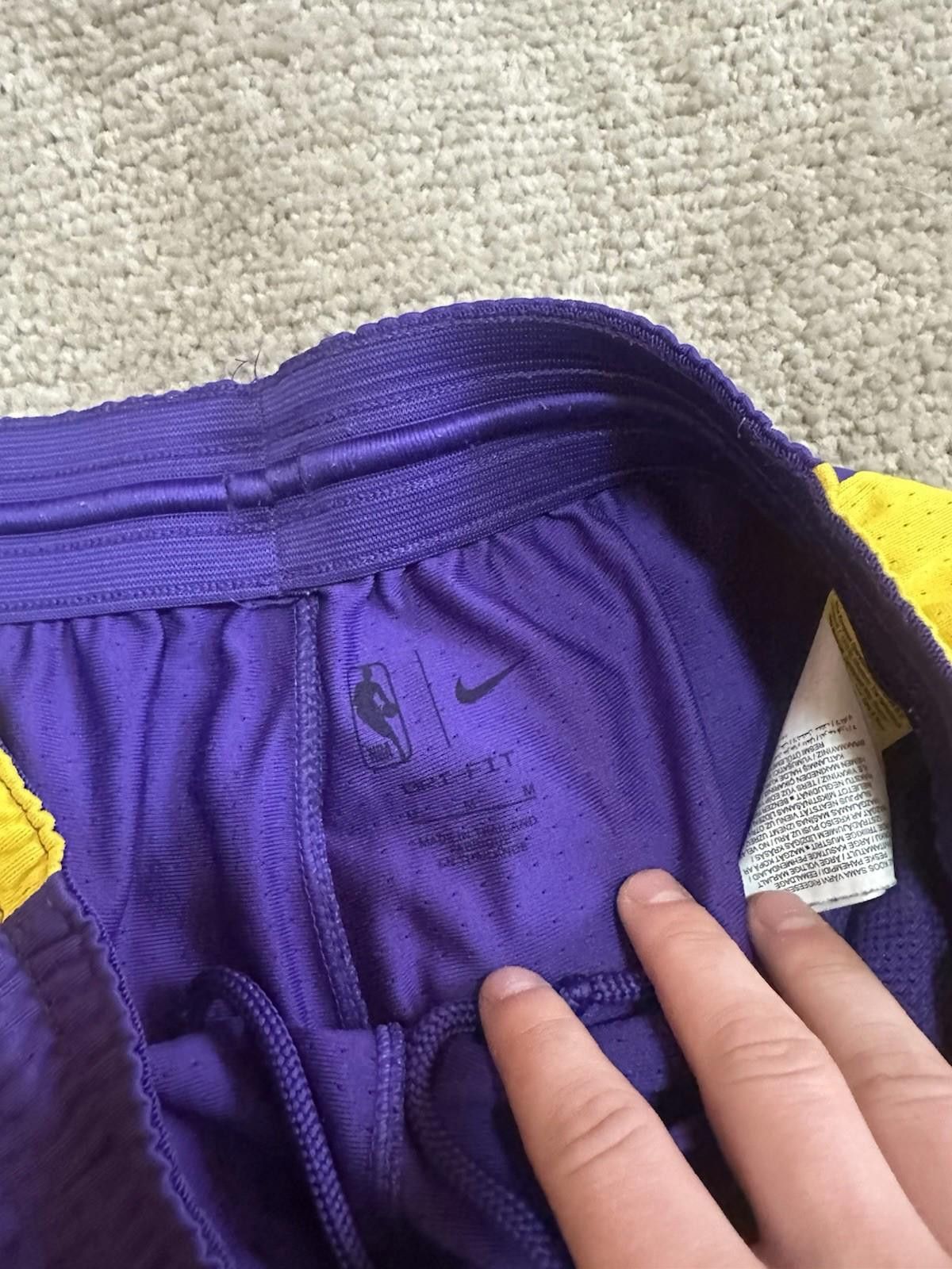 Nike Nike LA Lakers NBA Dri-Fit Basketball Shorts Size M Size US 32 / EU 48 - 4 Thumbnail