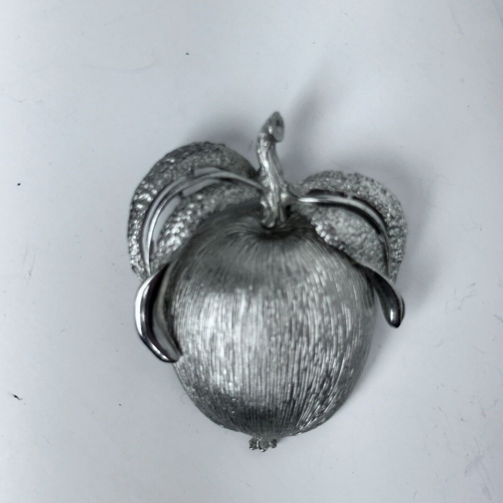 Other Sarah Coventry Vintage Silver Tone Apple Delight Brooch Pin Size ONE SIZE - 20 Thumbnail