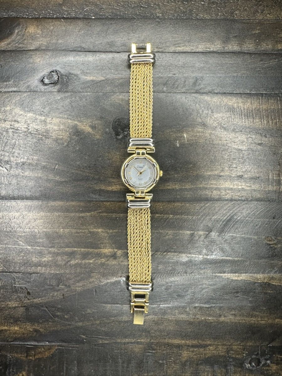 Other Gold chain and clasp womens watch Size ONE SIZE - 1 Thumbnail