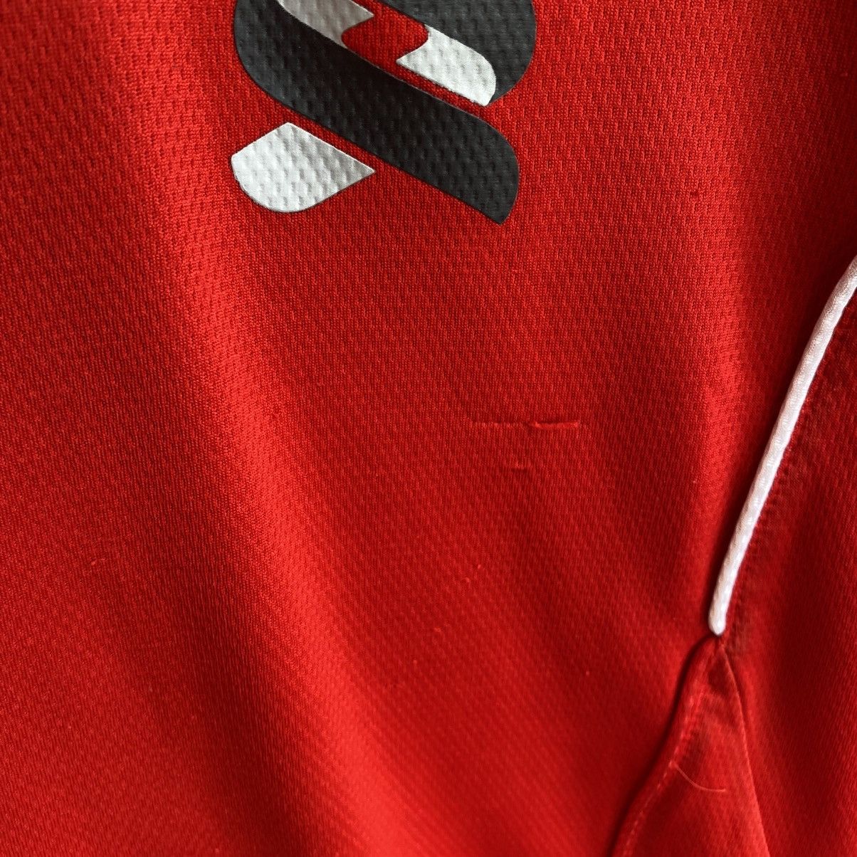 Adidas Vintage Adidas Liverpool 2010 Soccer Team jersey Size US S / EU 44-46 / 1 - 7 Thumbnail