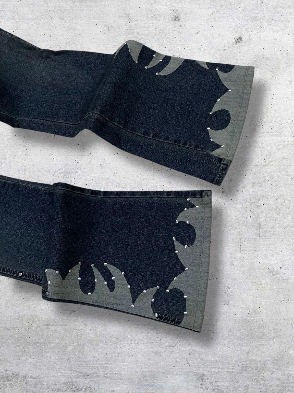 Tornado Mart VINTAGE ORIRIN JAPAN DESIGNER FLARED FASHION FORWARD DENIM Size US 26 / EU 42 - 5 Thumbnail