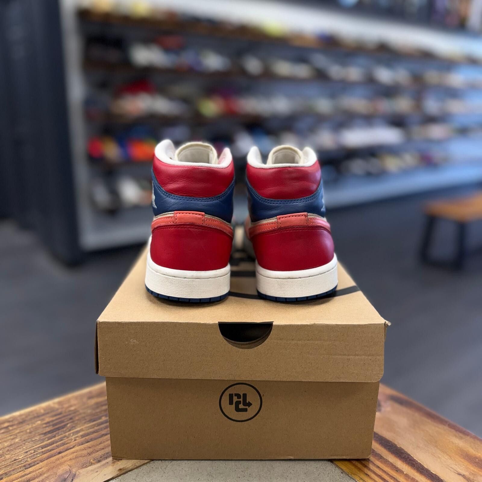Jordan Brand Jordan 1 Mid SE Multi Color (2022) (Women's) - Preowned Size US 7.5 / IT 37.5 - 4 Thumbnail