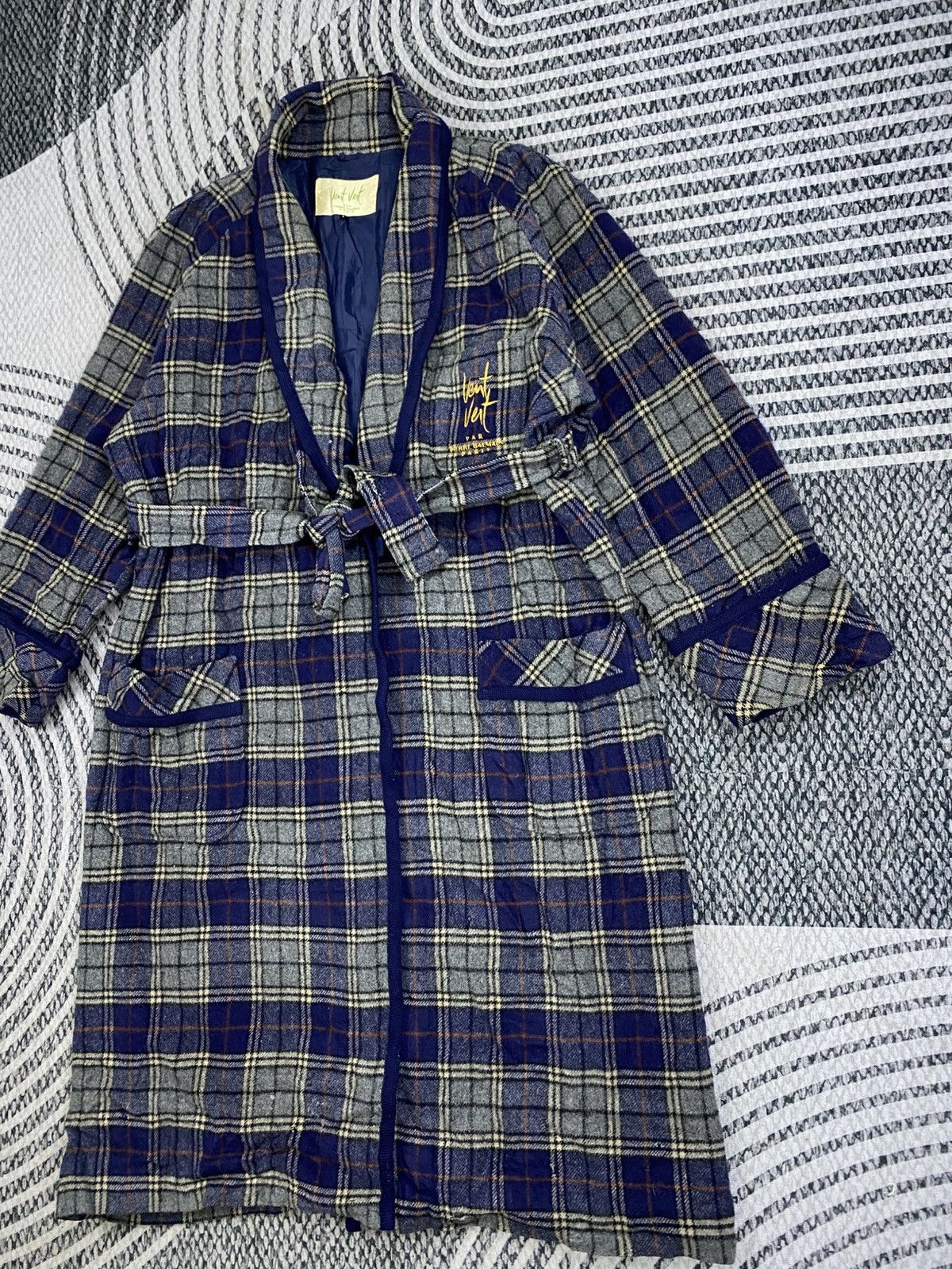 Pierre Balmain Vtg Vent Vert Pierre Balmain Navy Checked Long Wool Jacket Size US XL / EU 56 / 4 - 4 Thumbnail
