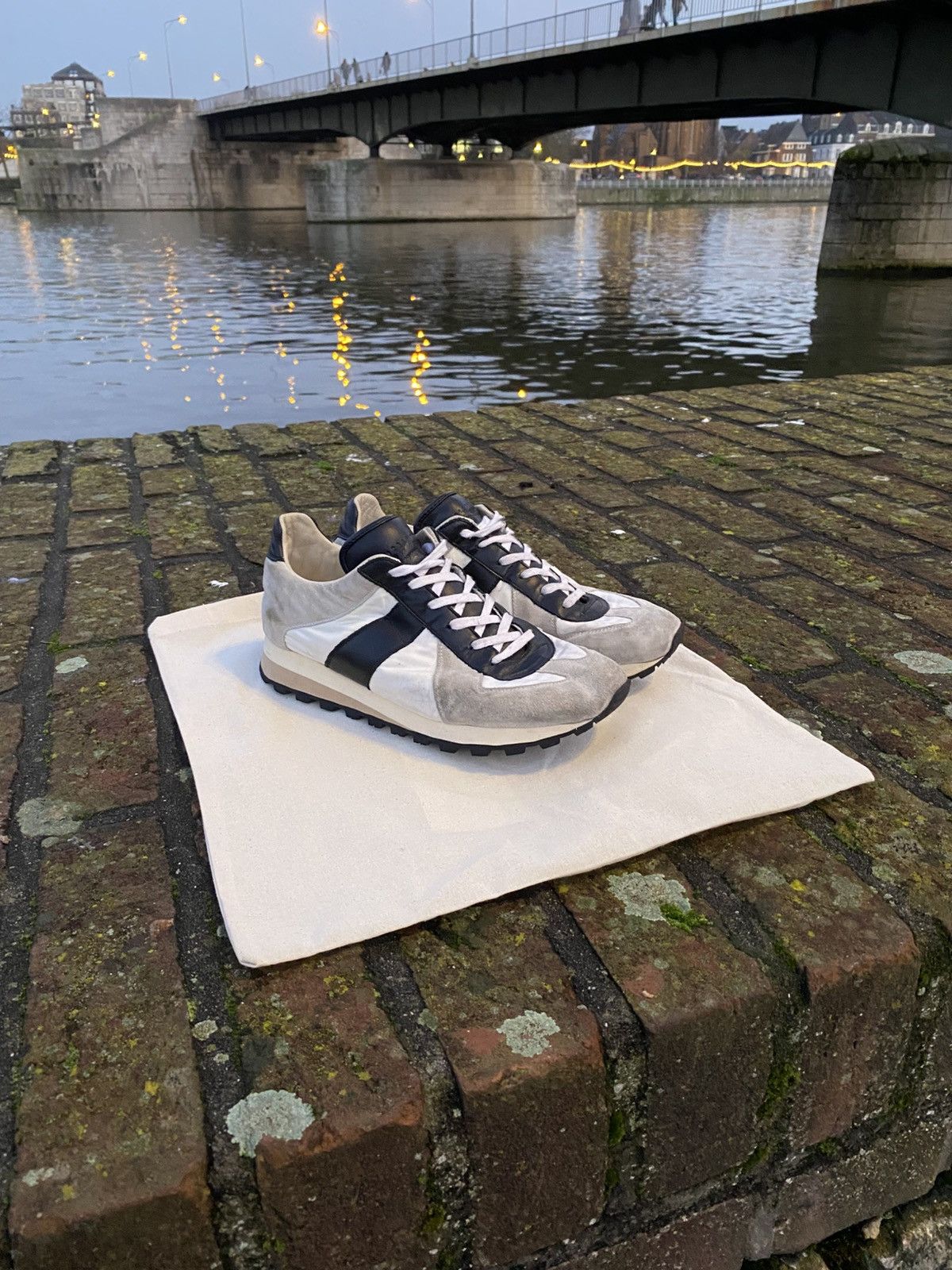 Maison Margiela OG maison margiela runner low sneakers x archive clothing Size US 9 / EU 42 - 1 Thumbnail