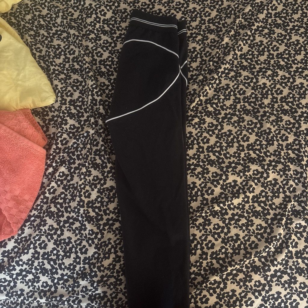 Alo Yoga Black Alo 7/8 Leggings Size 25" / US 0 / IT 36 - 4 Thumbnail
