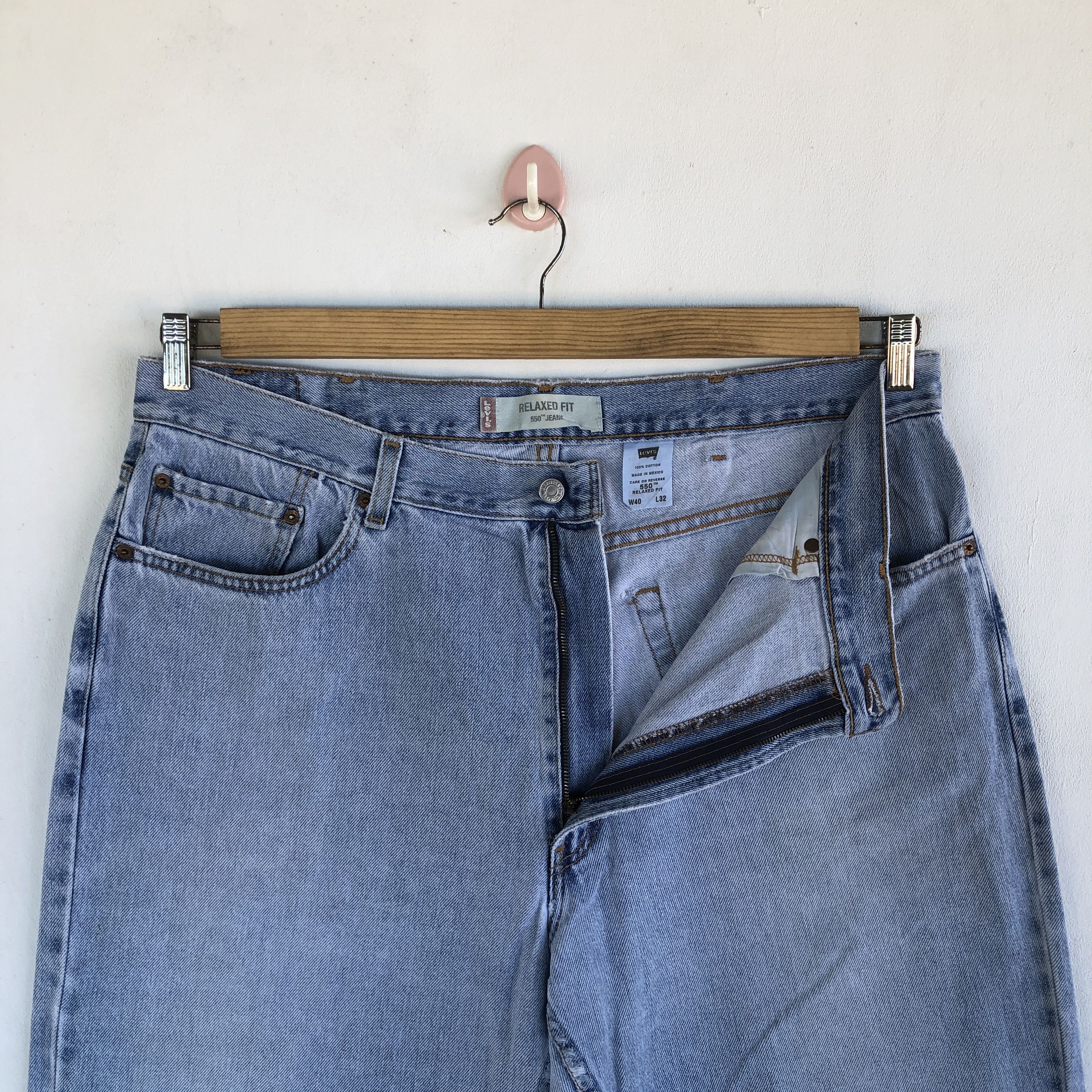 Levi's Vintage Light Wash Levi's Jeans Levi's 550 Denim Size US 38 / EU 54 - 6 Thumbnail