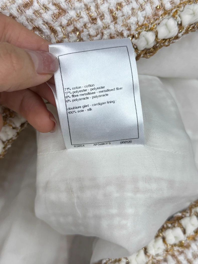 Chanel Chanel 26C gold silk beige vest Size XS / US 0-2 / IT 36-38 - 7 Thumbnail