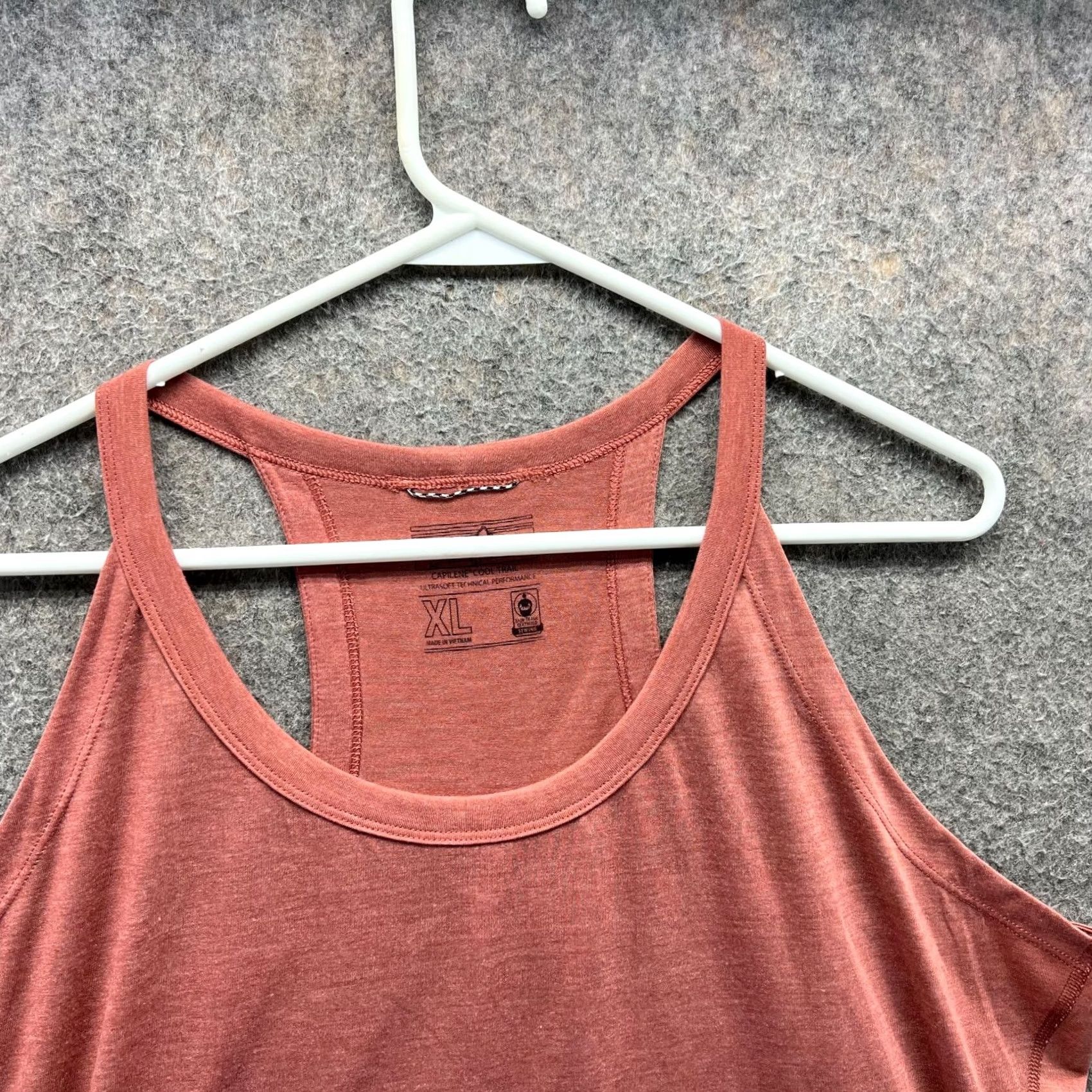 Patagonia VINTAGE Patagonia Shirt Women XL Peach Capilene Cool Trail Tank Top Blouse Orange Hike Size XL / US 12-14 / IT 48-50 - 6 Thumbnail