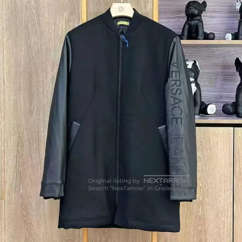 Versace Versace Black Logo Long Sleeve Outerwear . Size US XL / EU 56 / 4 - 1 Thumbnail
