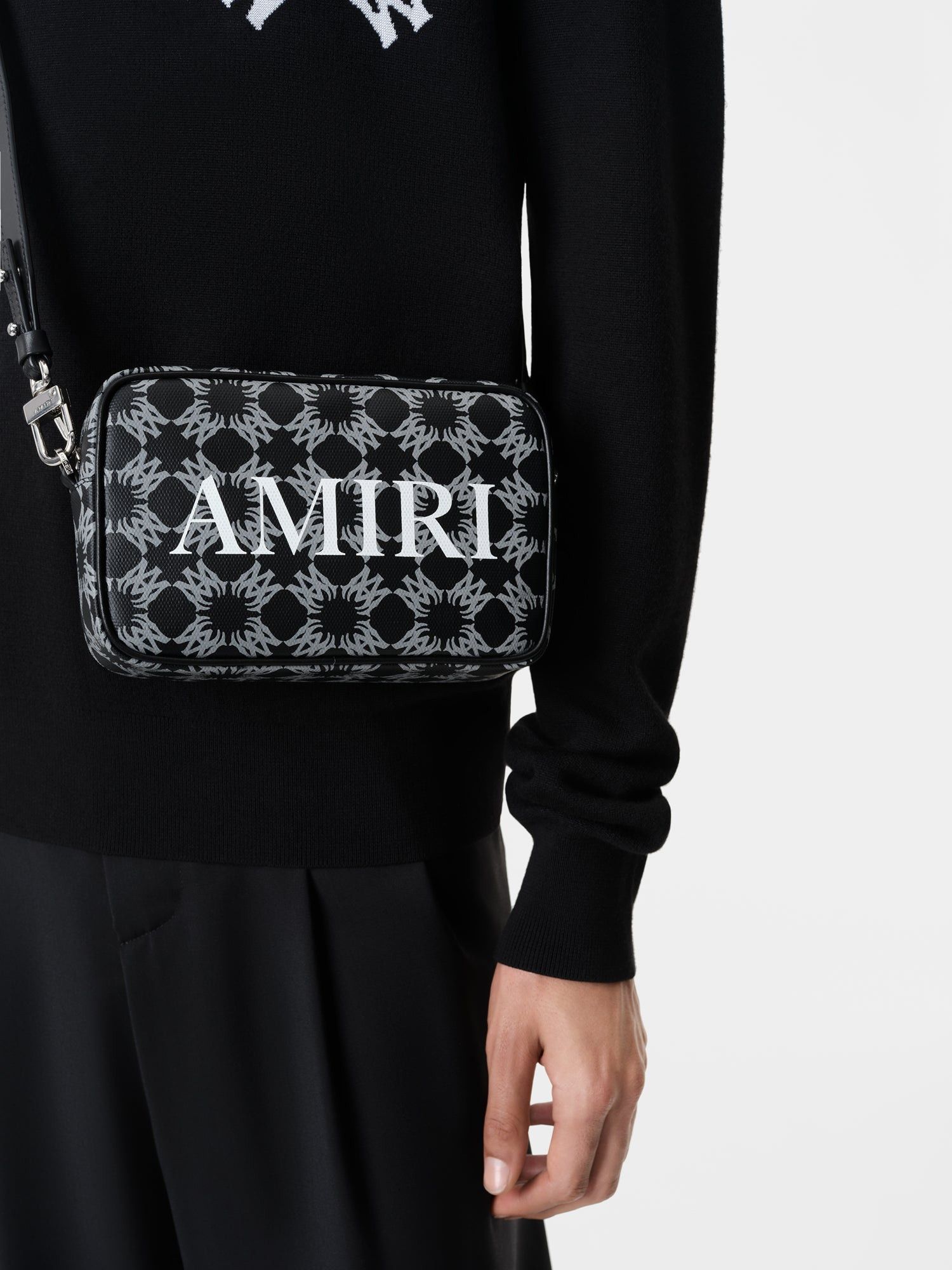Amiri o1orln1125 Size: OS / MA Quad Camera Case in Black/Grey Size ONE SIZE - 8 Thumbnail